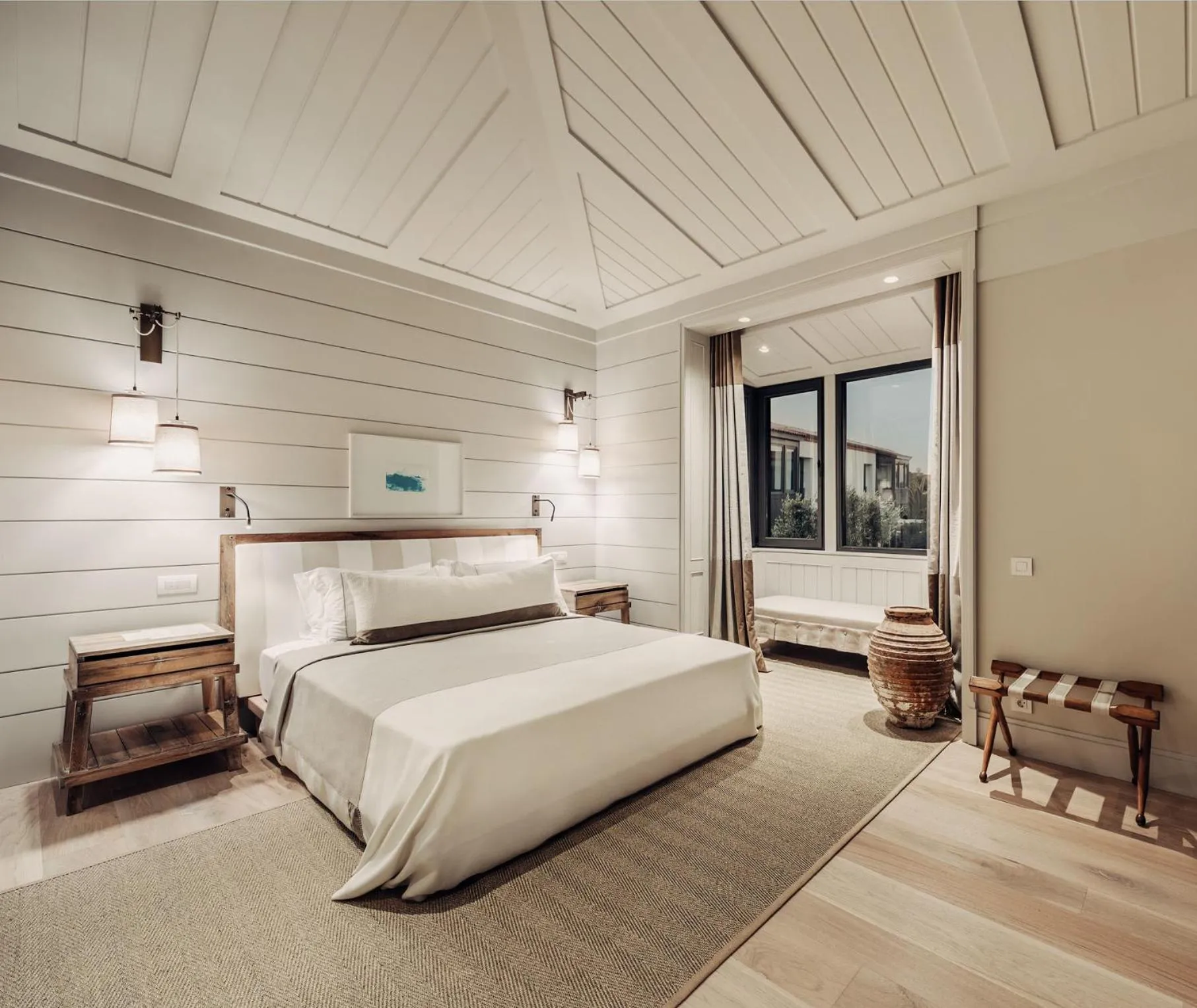 Photo of the whole room, Bed in Bernadet Alaçatı