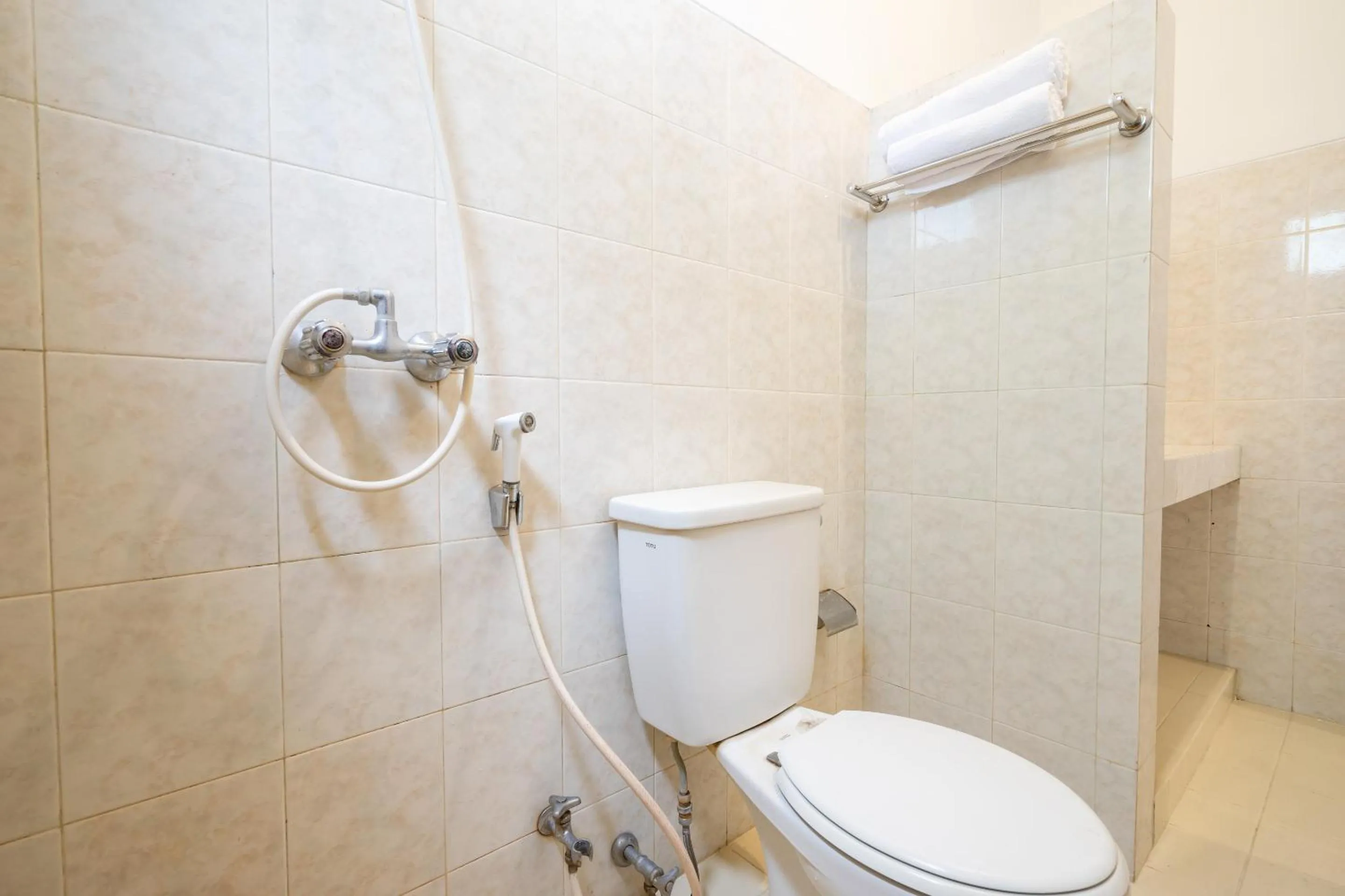 Bathroom in Hotel O Omah Duwet