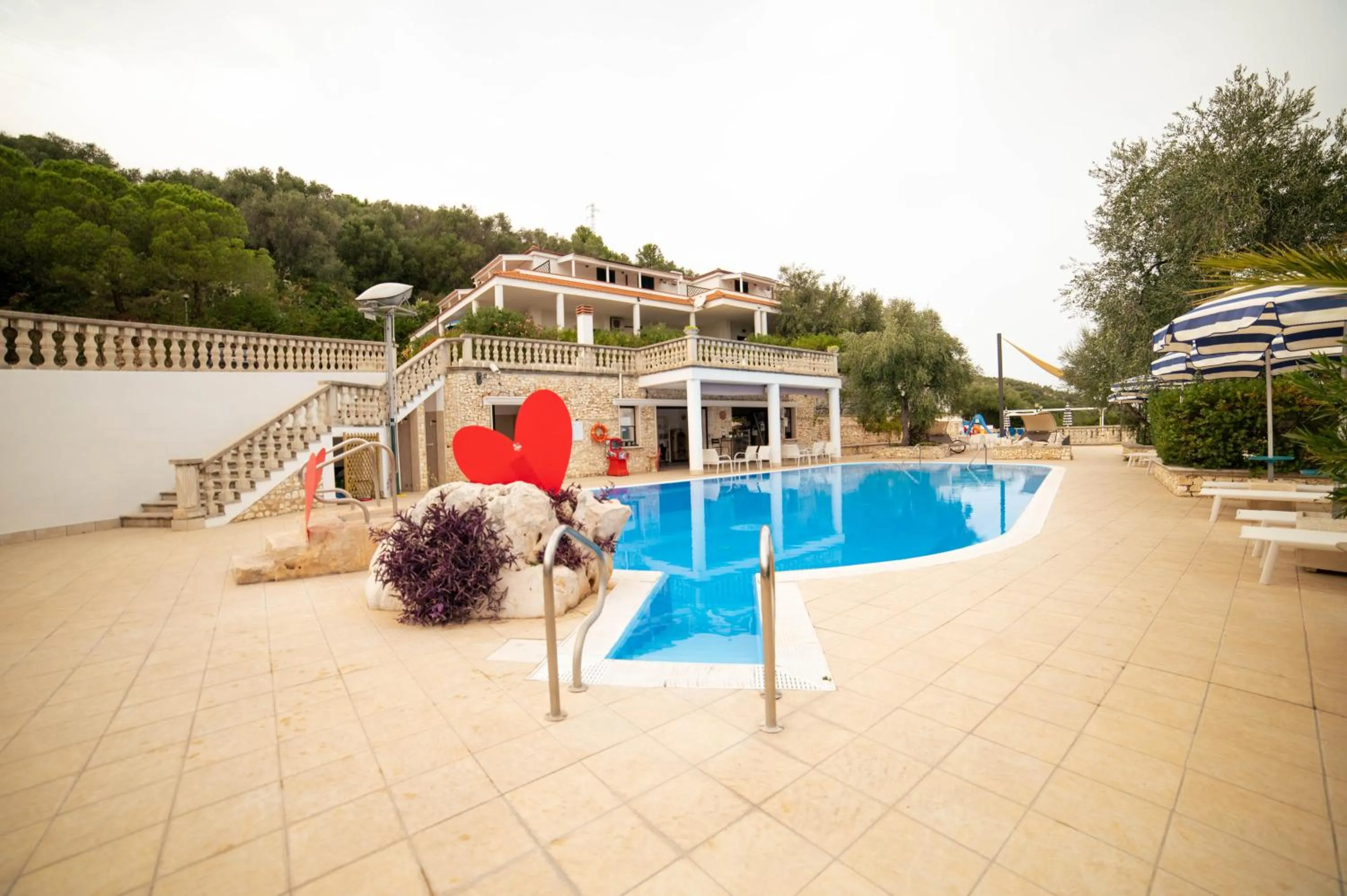 Swimming pool in Residence Il Falco