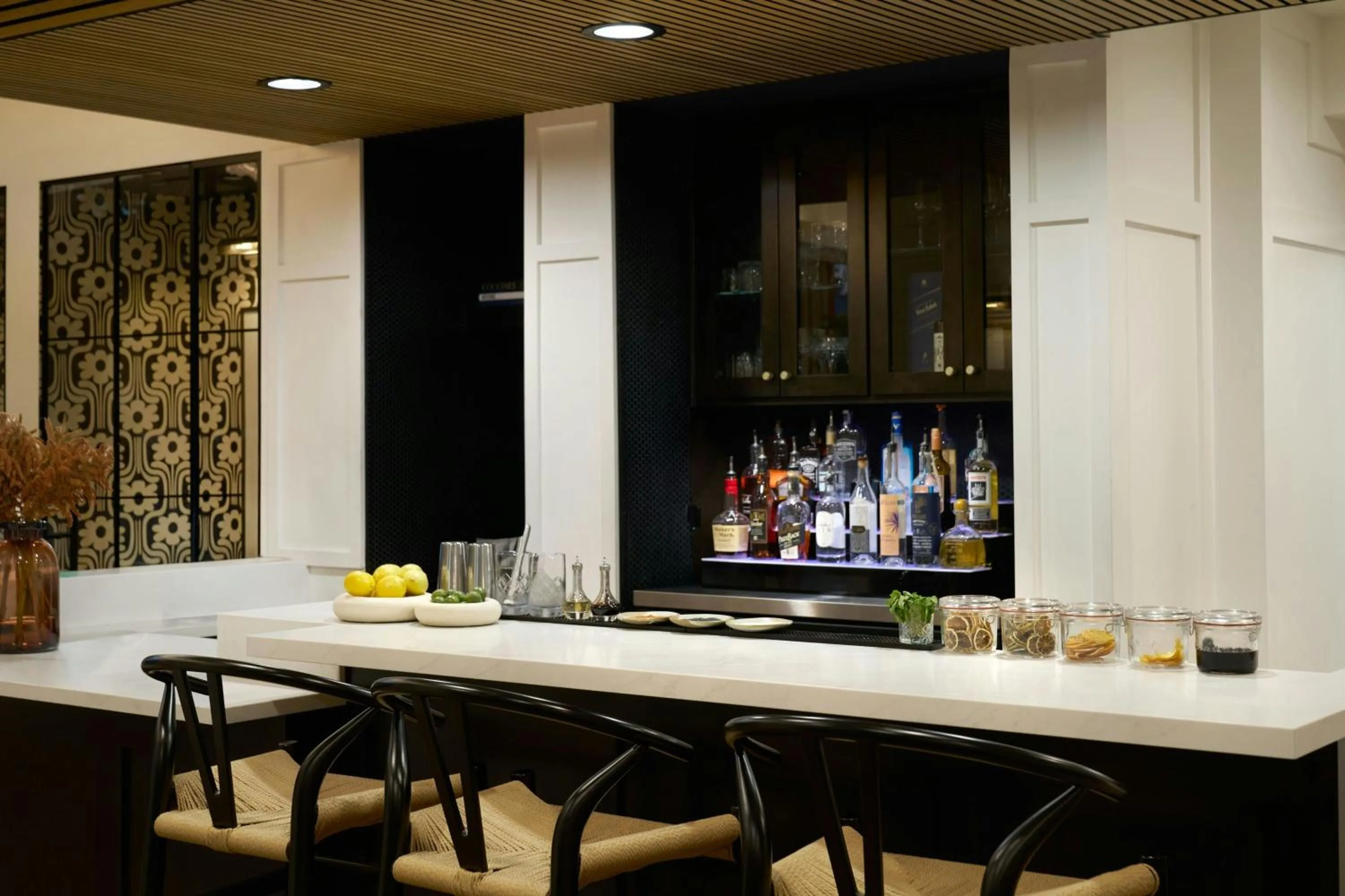 Lobby or reception in Tiller House, Laguna Hills, a Tribute Portfolio Hotel