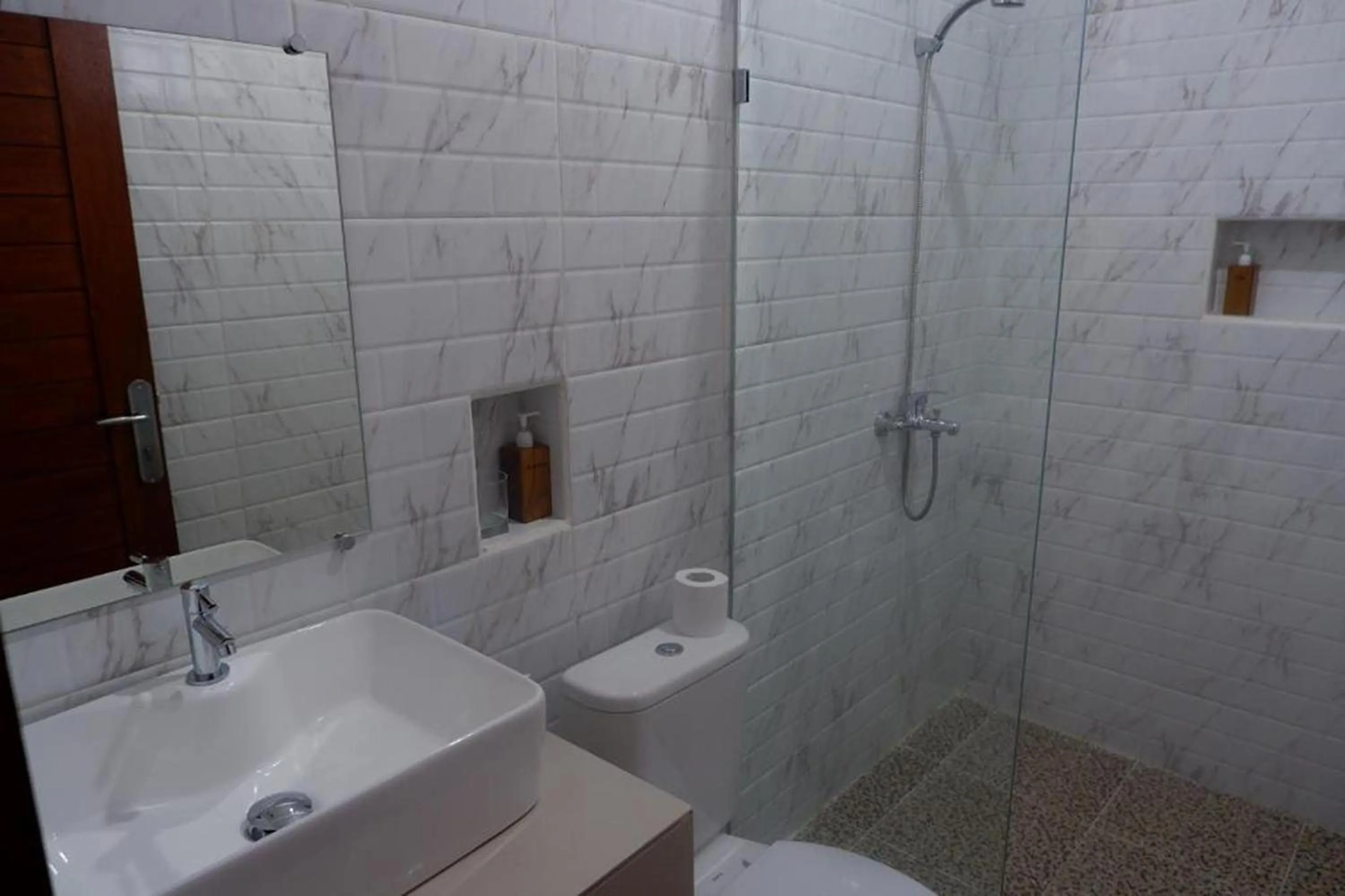 Shower in The Brick Canggu