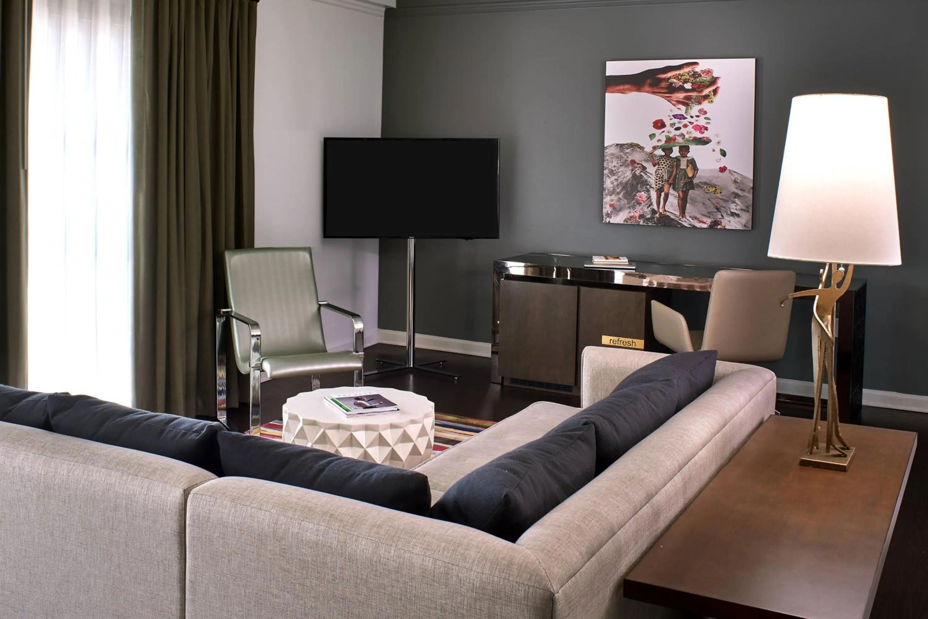 Photo of the whole room in Hotel Colonnade Coral Gables, Autograph Collection