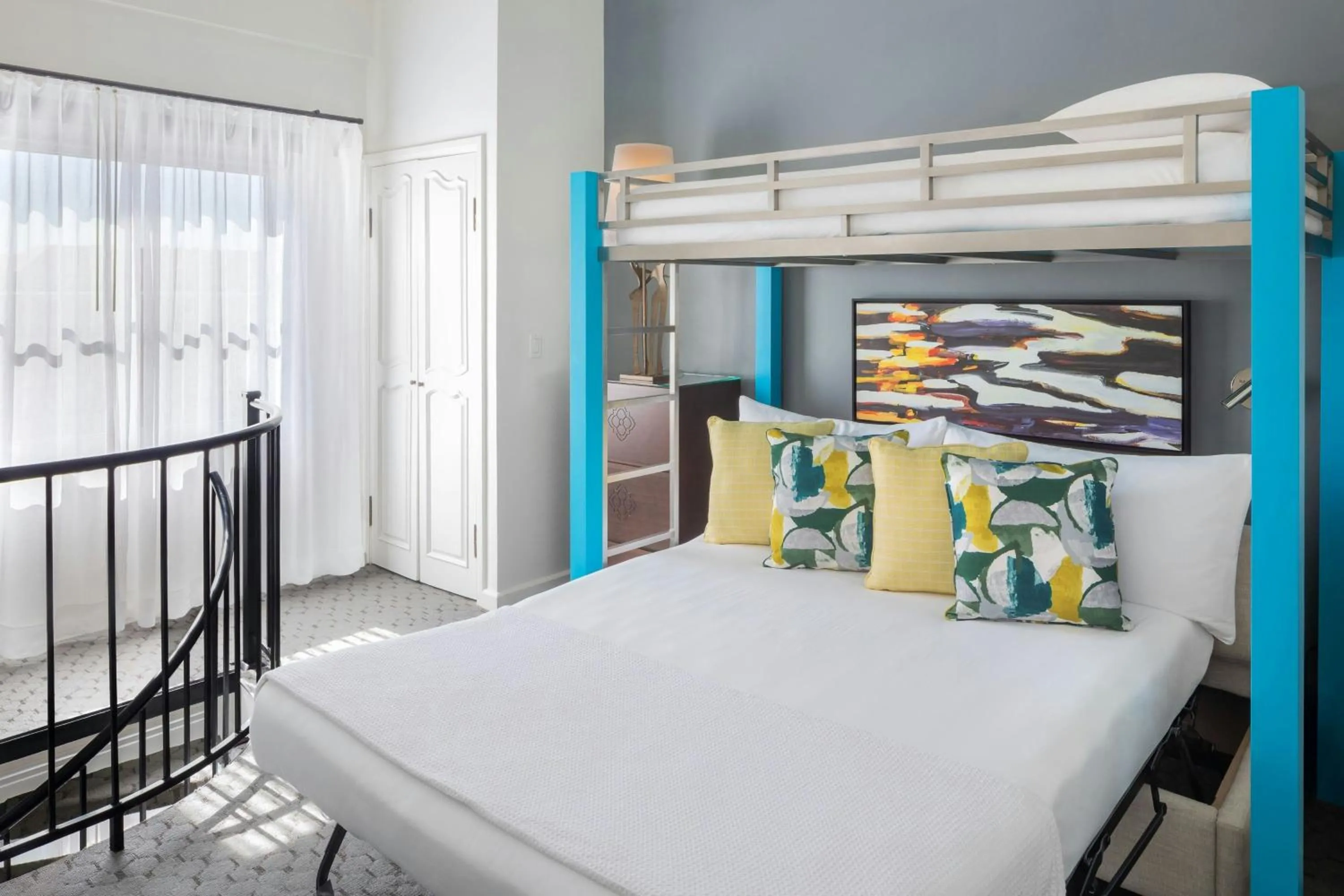 Photo of the whole room, Bed in Hotel Colonnade Coral Gables, Autograph Collection