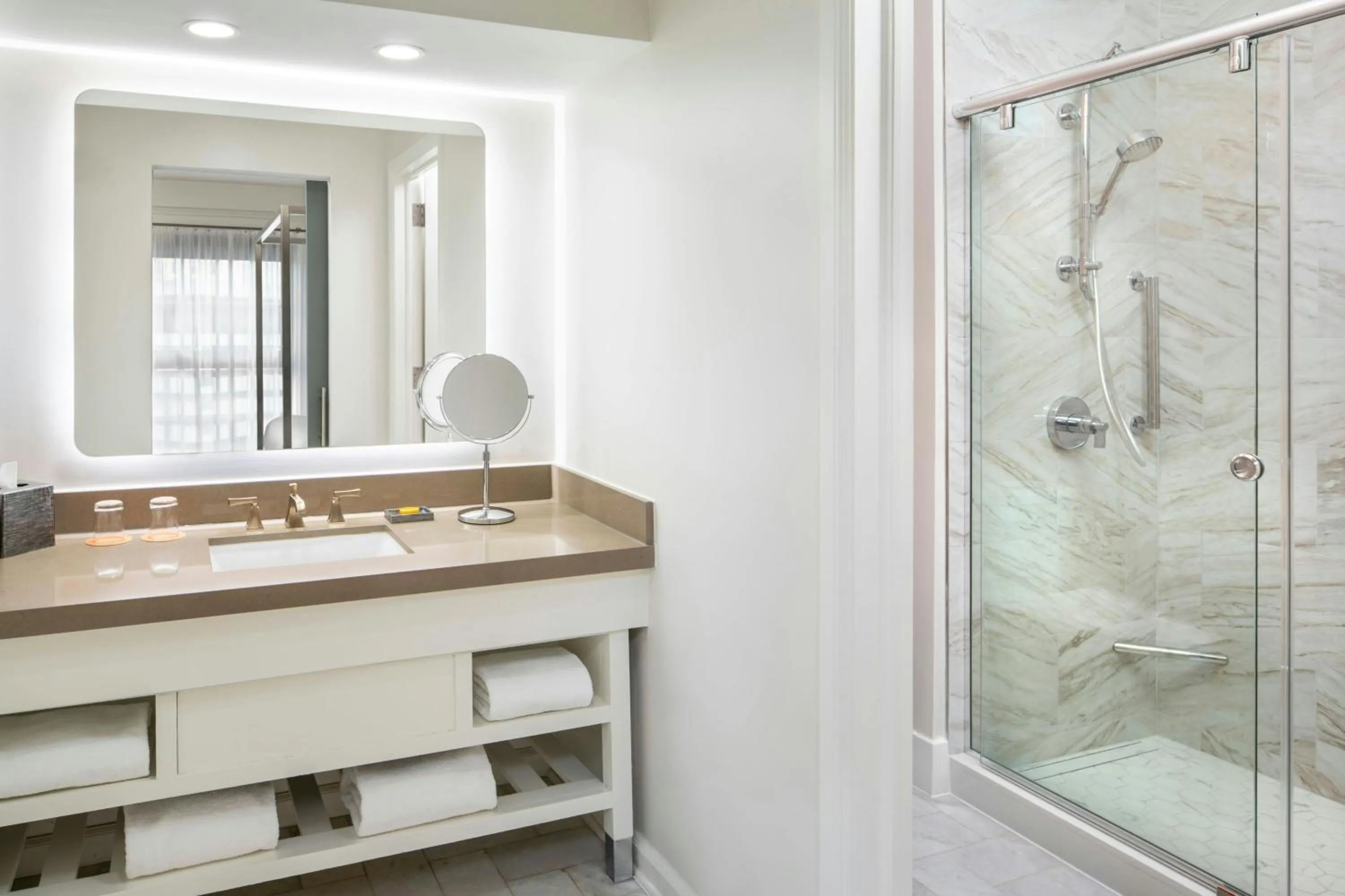 Bathroom in Hotel Colonnade Coral Gables, Autograph Collection