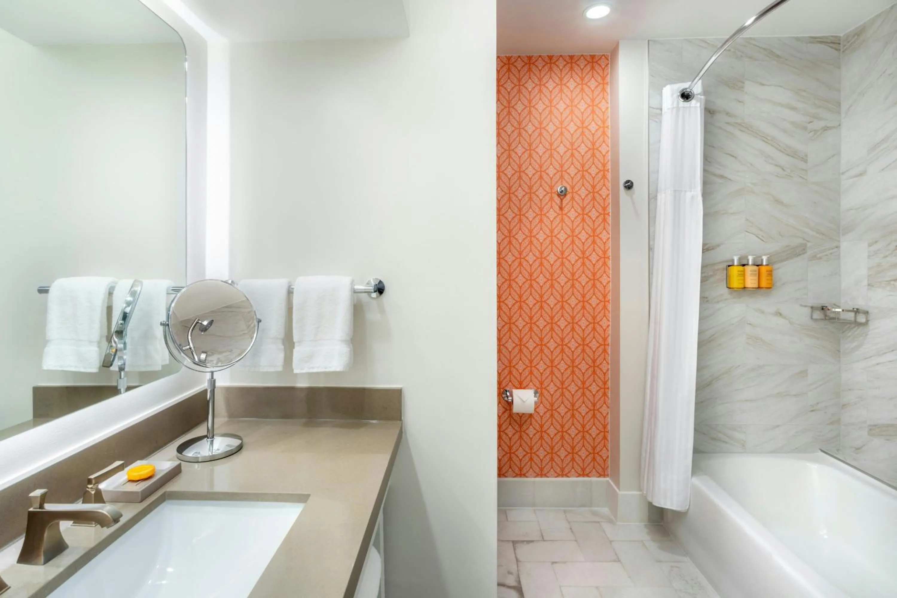 Bathroom in Hotel Colonnade Coral Gables, Autograph Collection