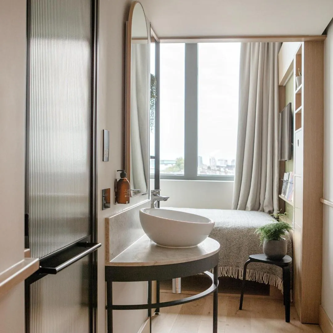 Bedroom, Bed in Wren Urban Nest