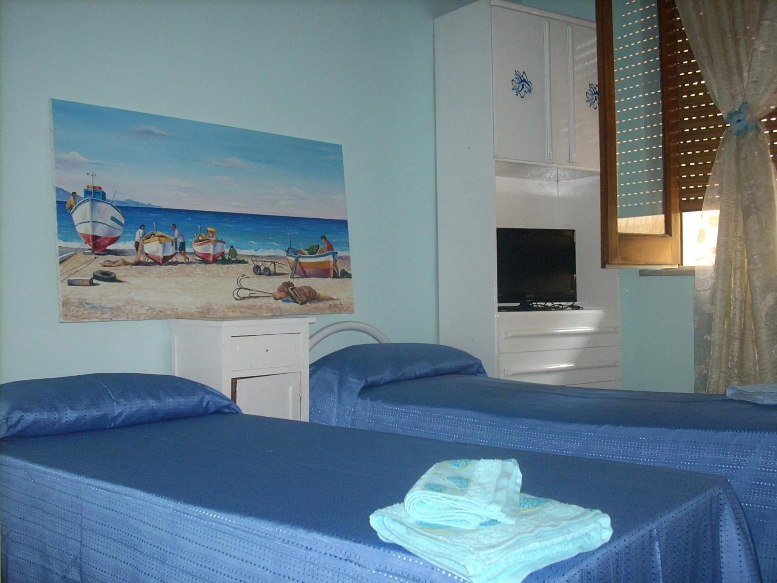 Photo of the whole room, Bed in Beb I Delfini Di Casa Paola