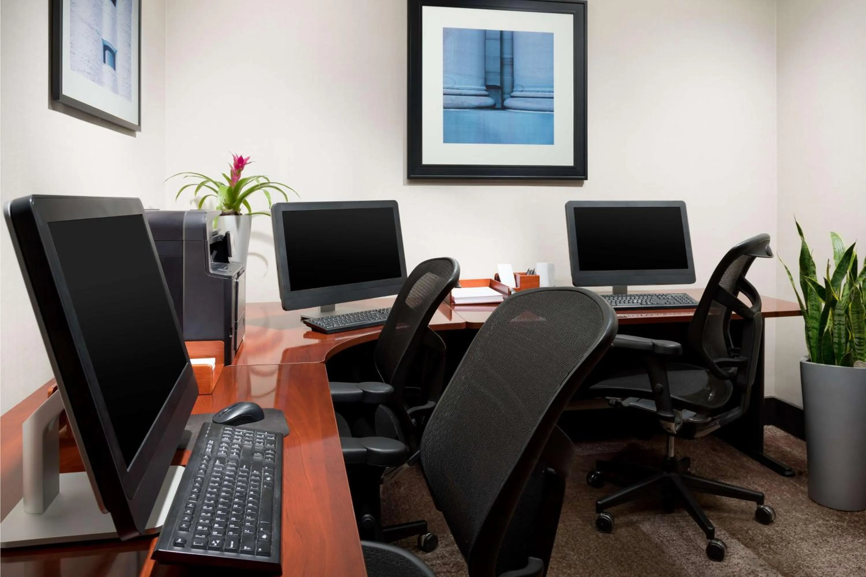 Lobby or reception in Hyatt Centric Arlington