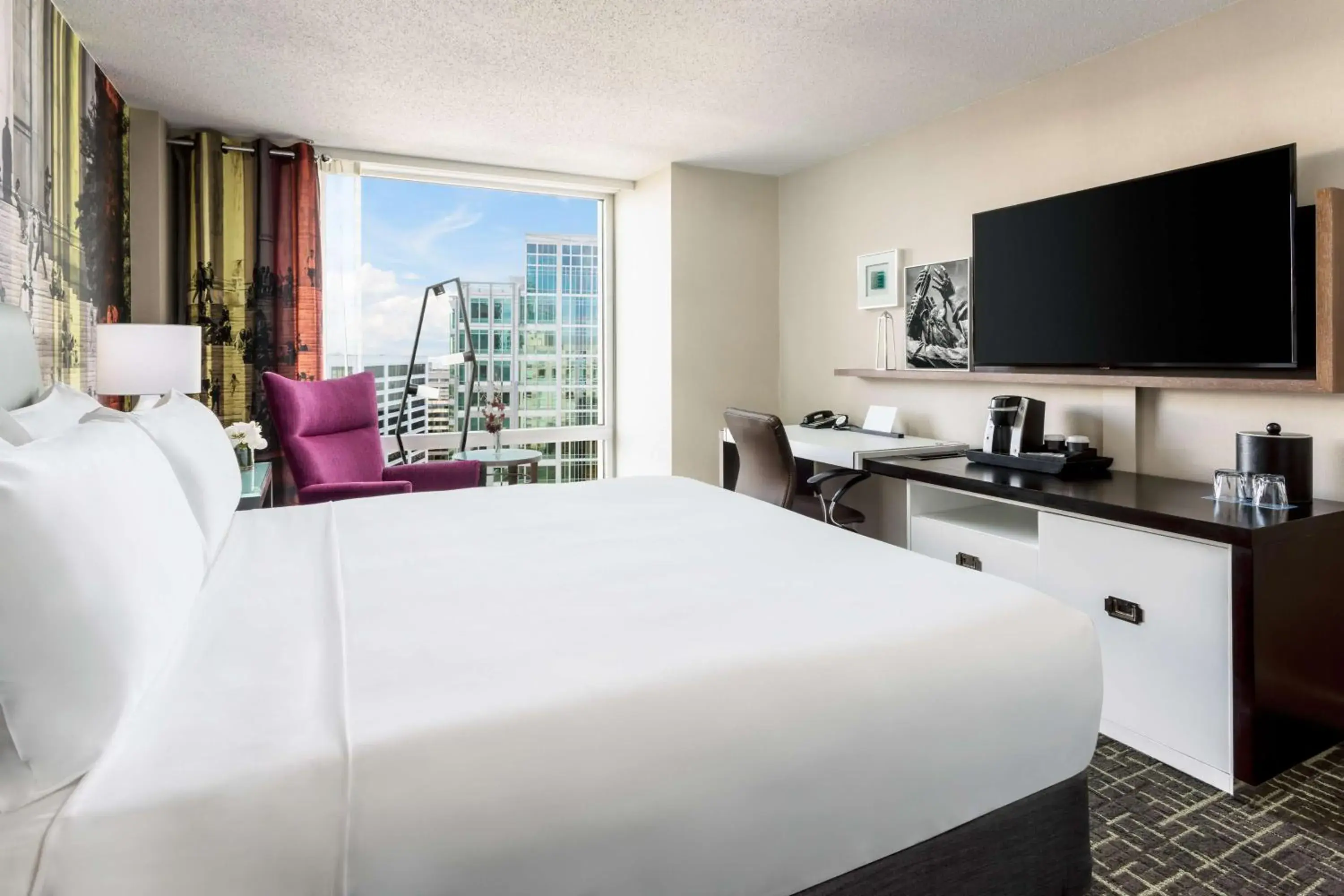 Bedroom, Bed in Hyatt Centric Arlington Bedroom, Bed in Hyatt Centric Arlington