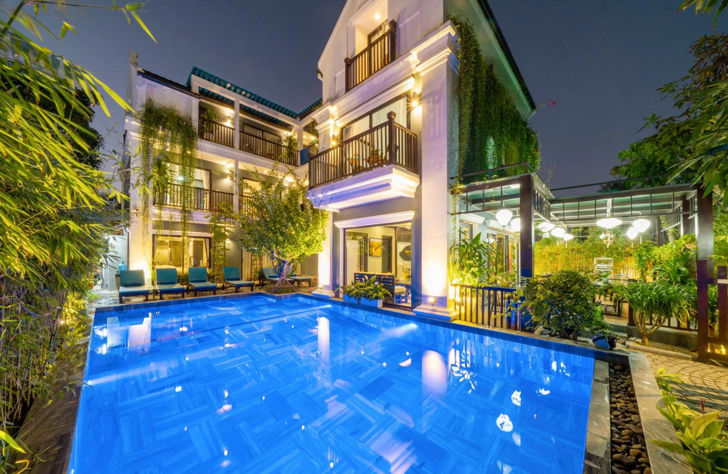 Property building in Daisy An Bang Villa