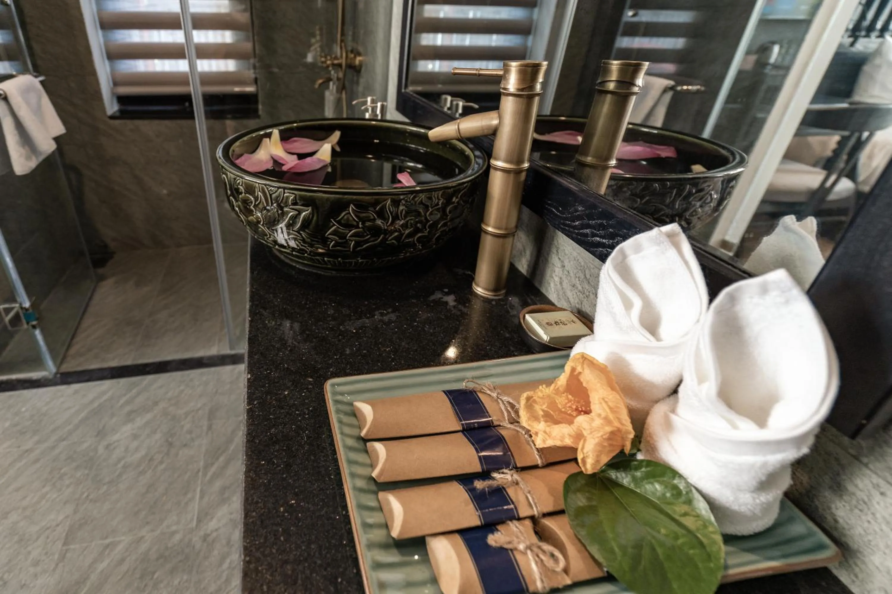 Bathroom in Daisy An Bang Villa