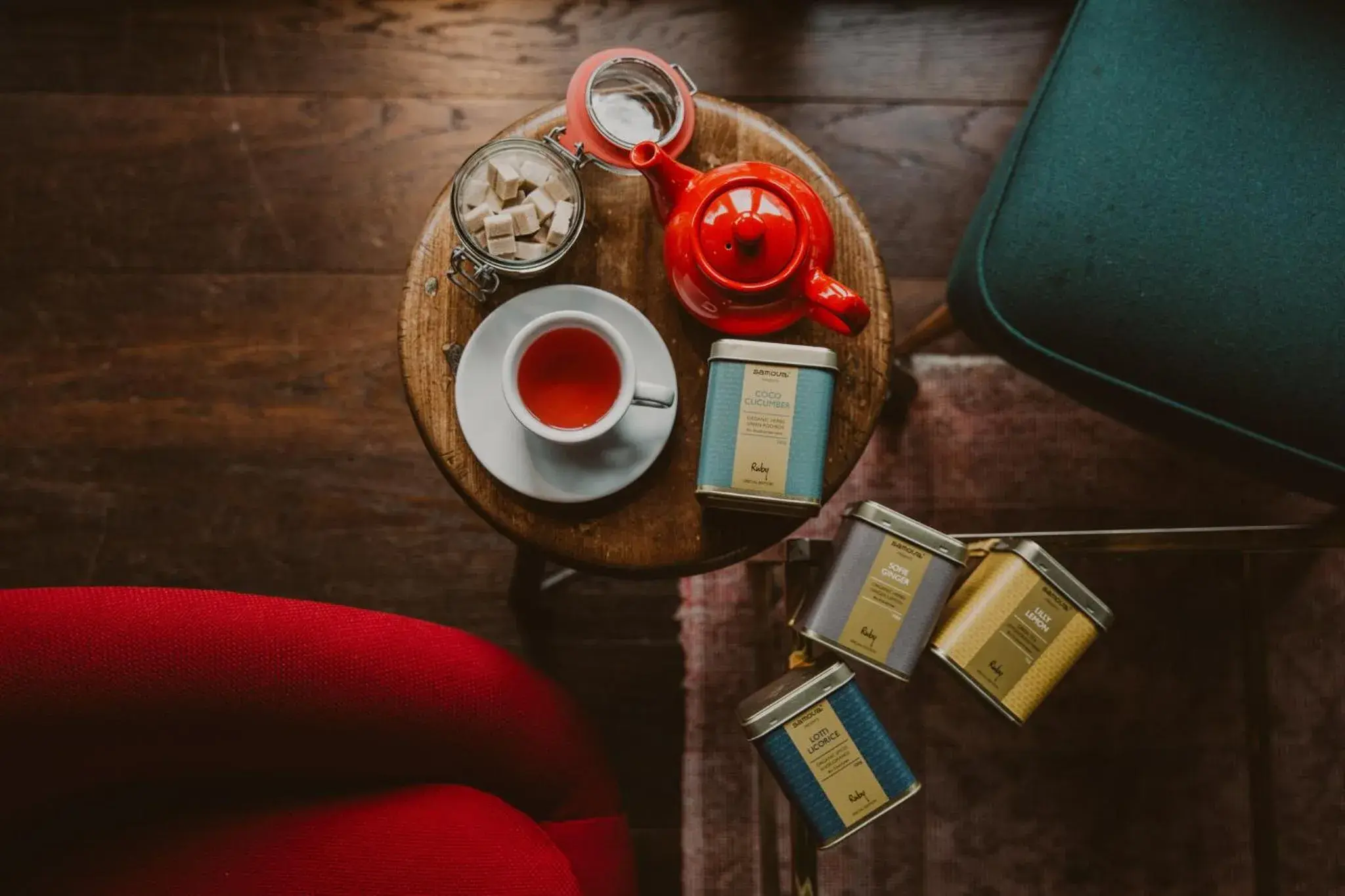 Lounge or bar in Ruby Lucy Hotel London by IHG Lounge or bar in Ruby Lucy Hotel London by IHG