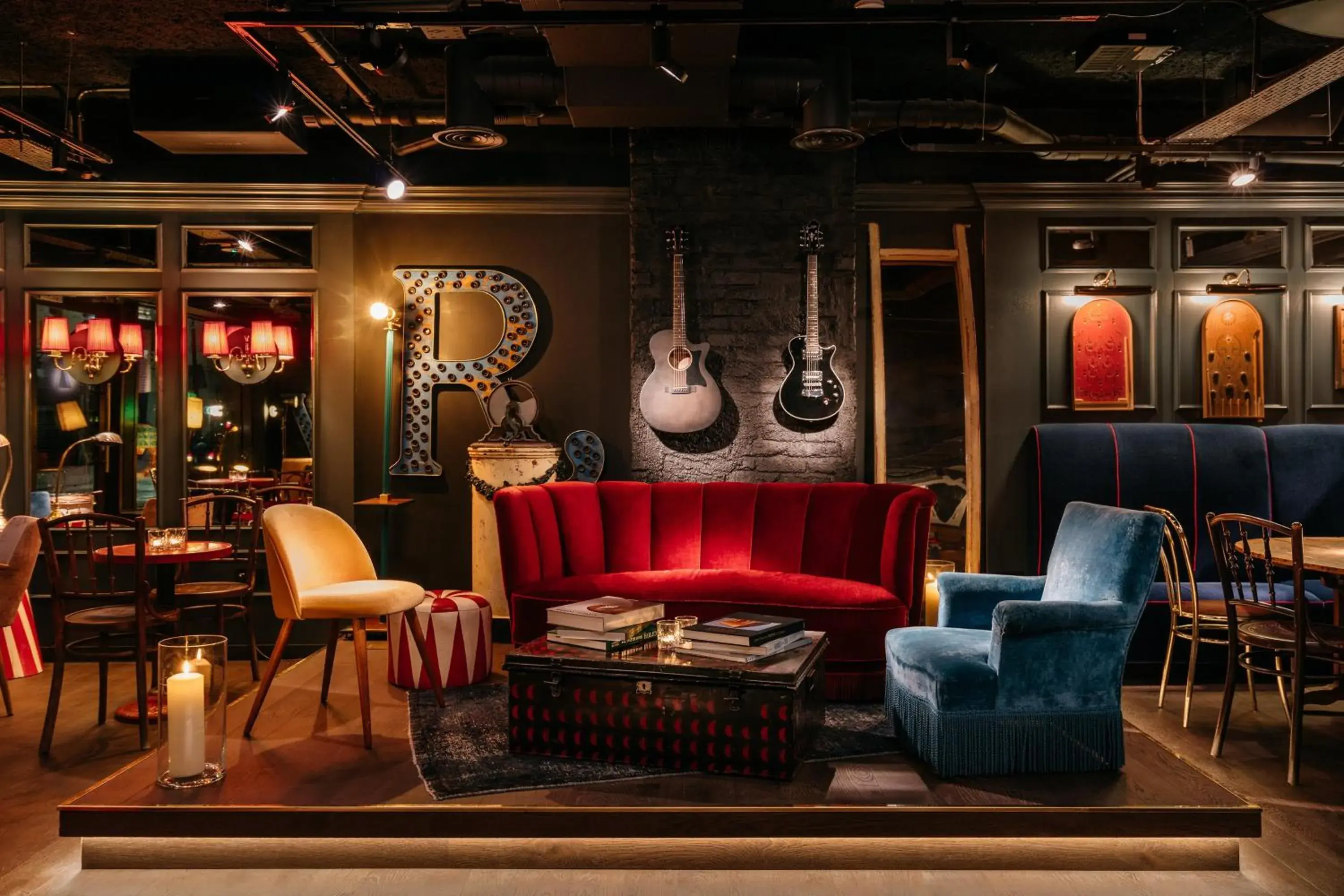 Lounge or bar in Ruby Lucy Hotel London Lounge or bar in Ruby Lucy Hotel London