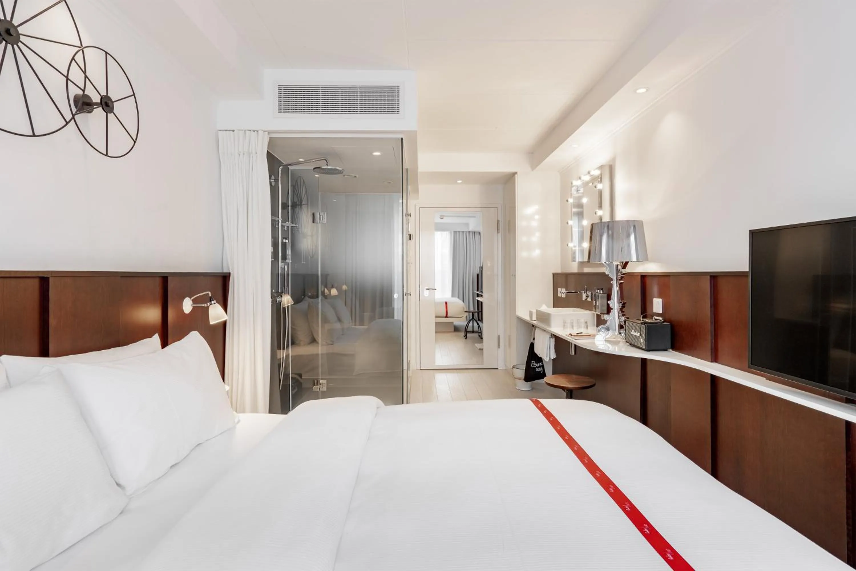 Photo of the whole room, Bed in Ruby Lucy Hotel London by IHG