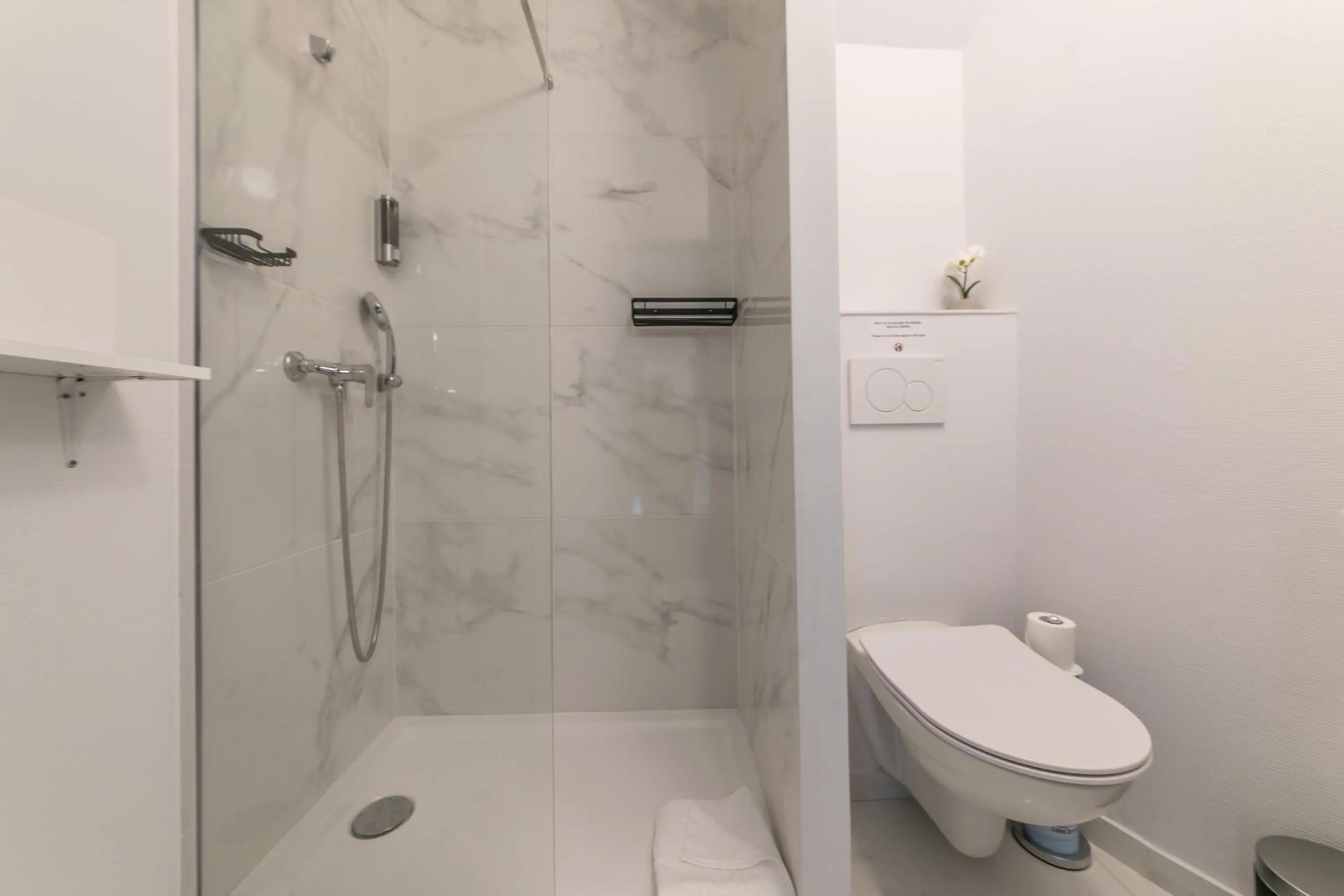 Bathroom in WS Louvre - Richelieu