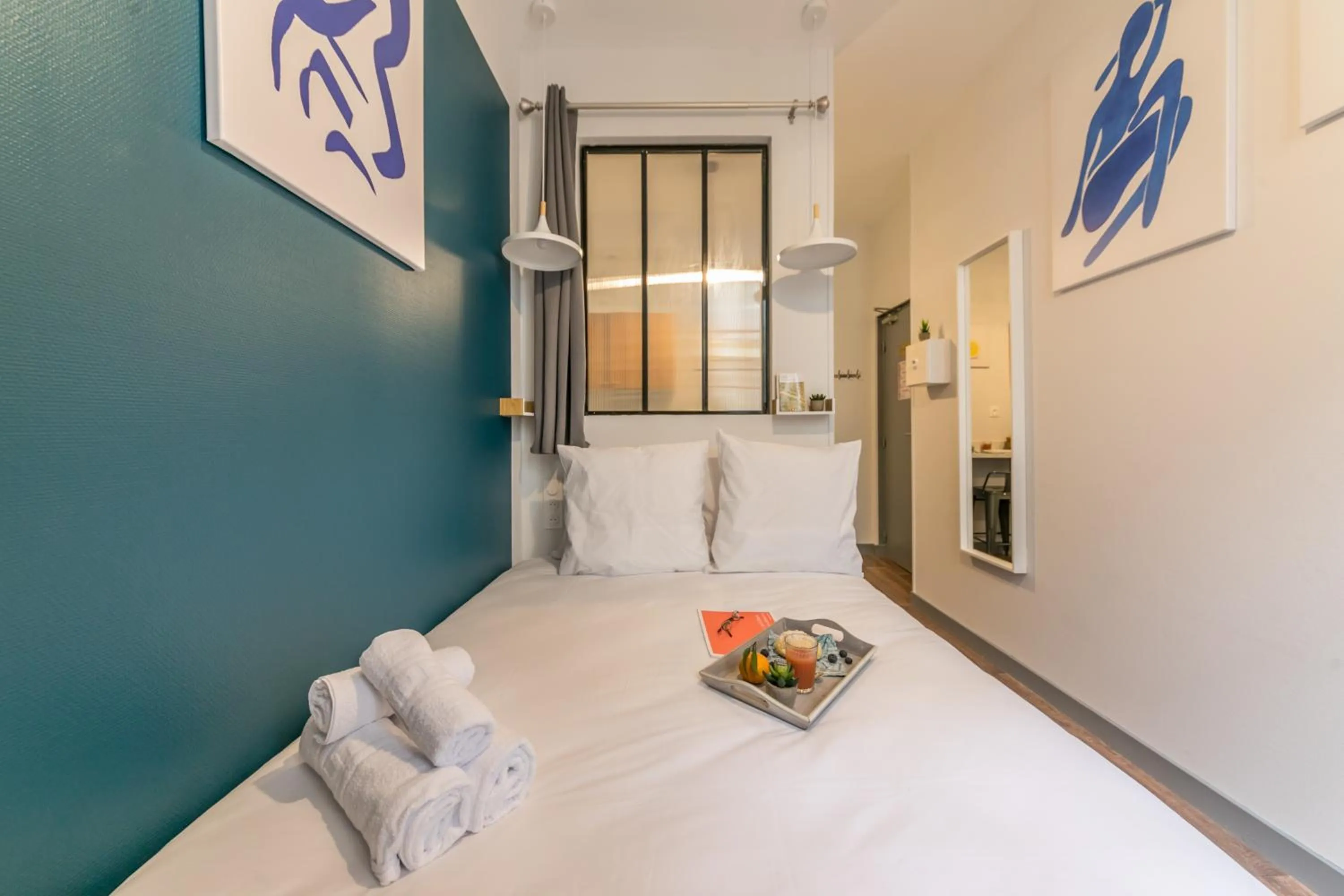 Bedroom, Bed in WS Louvre - Richelieu