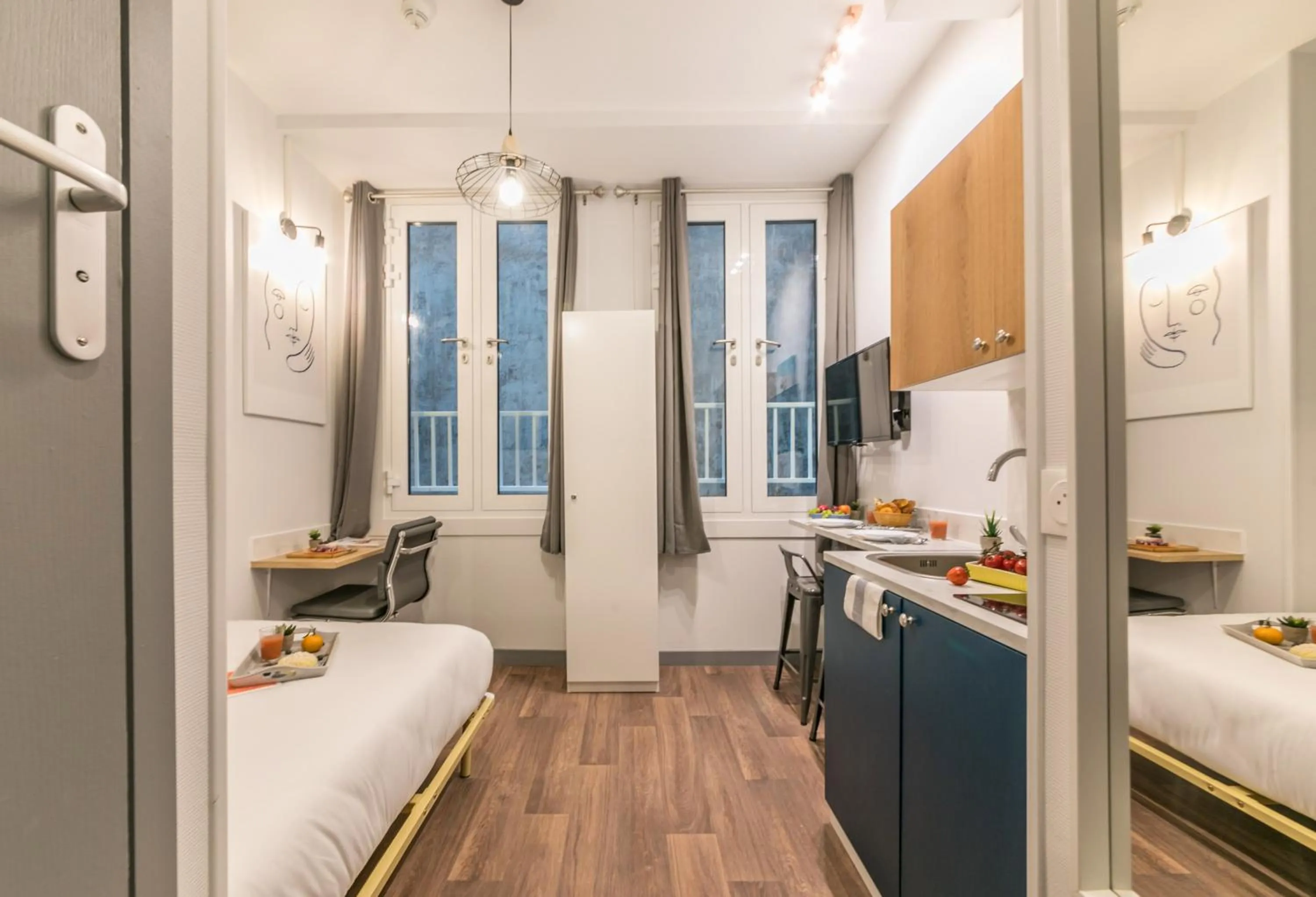 Bedroom, Bed in WS Louvre - Richelieu