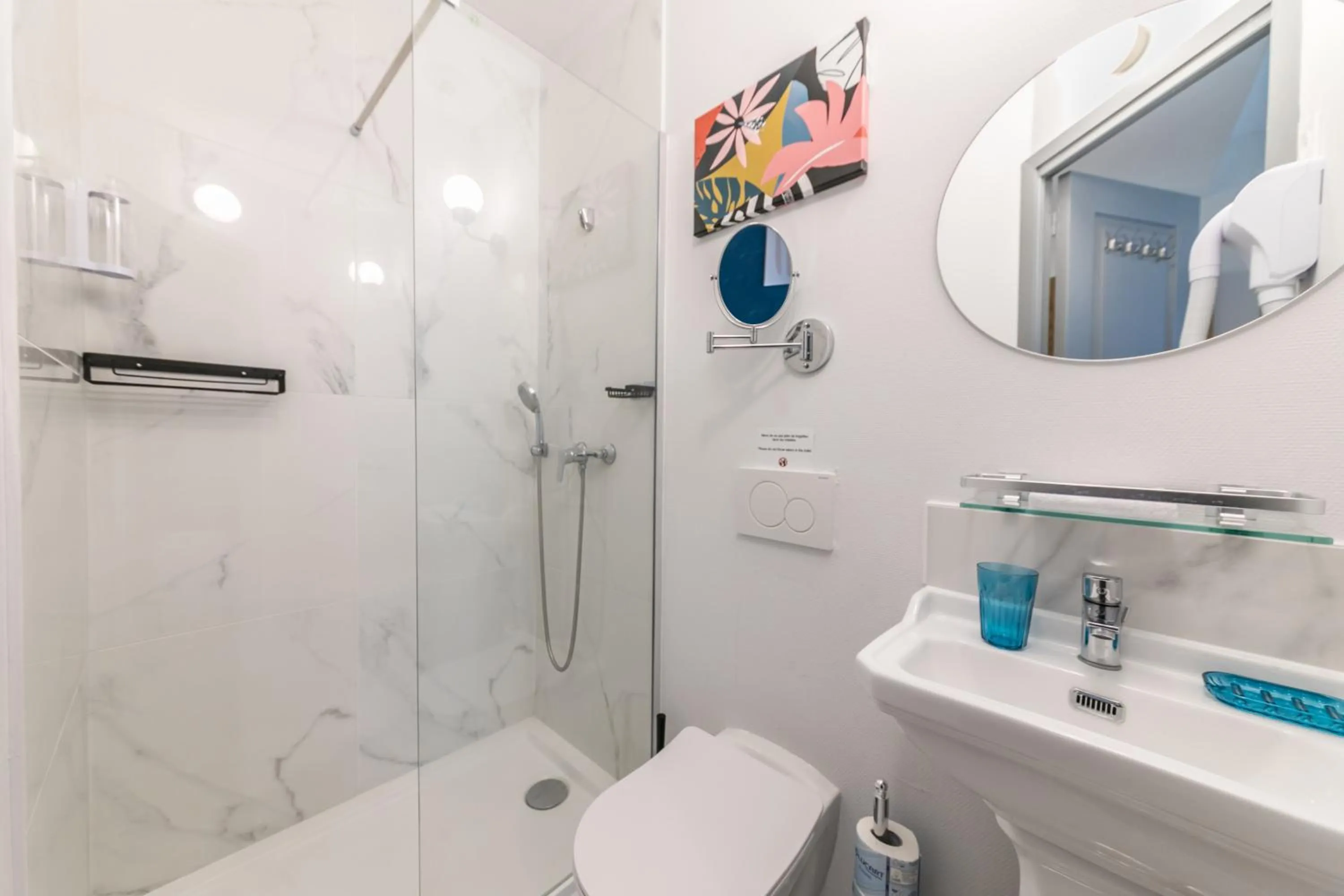 Shower in WS Louvre - Richelieu