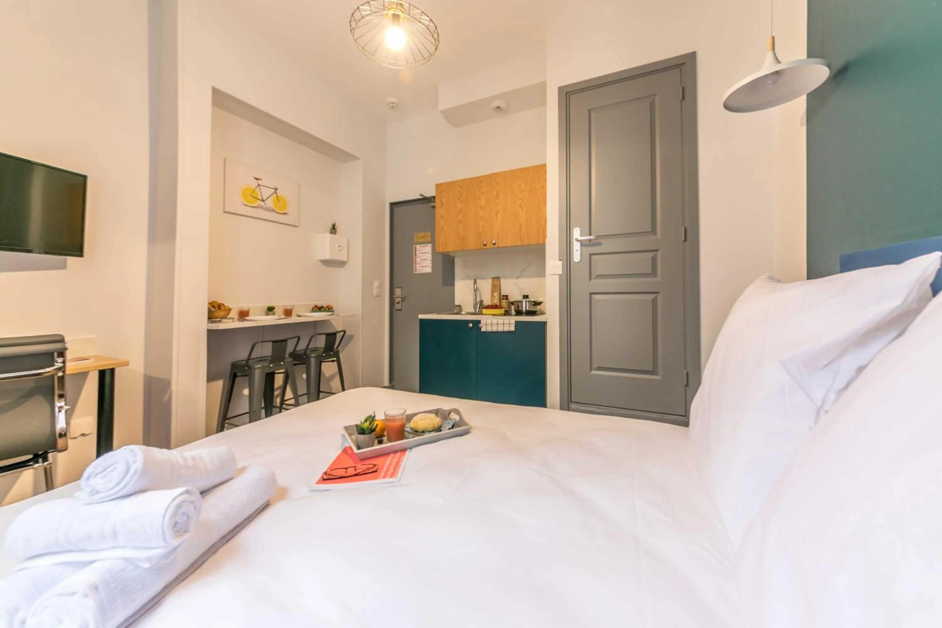 Bed in WS Louvre - Richelieu