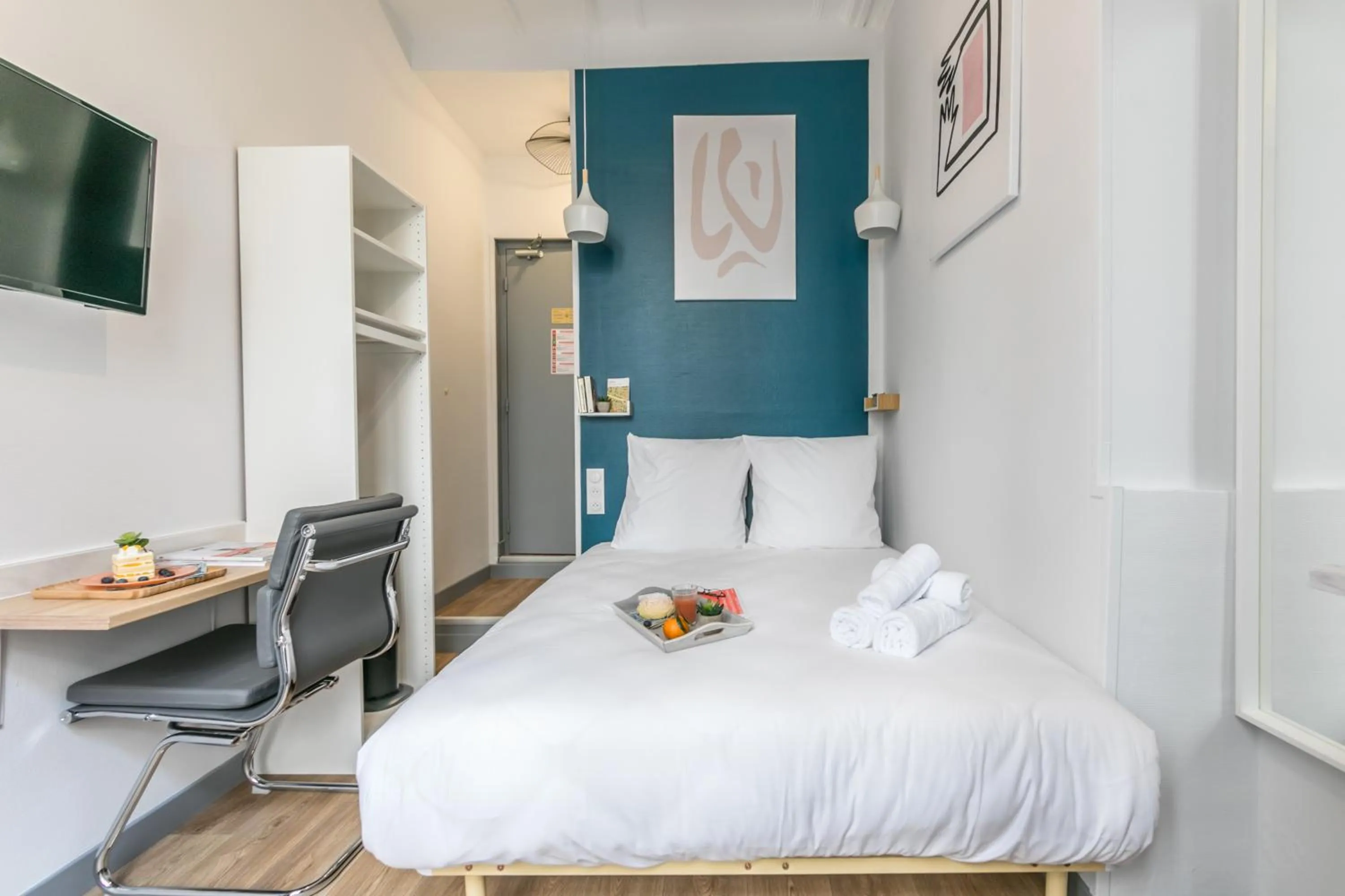 Bedroom, Bed in WS Louvre - Richelieu