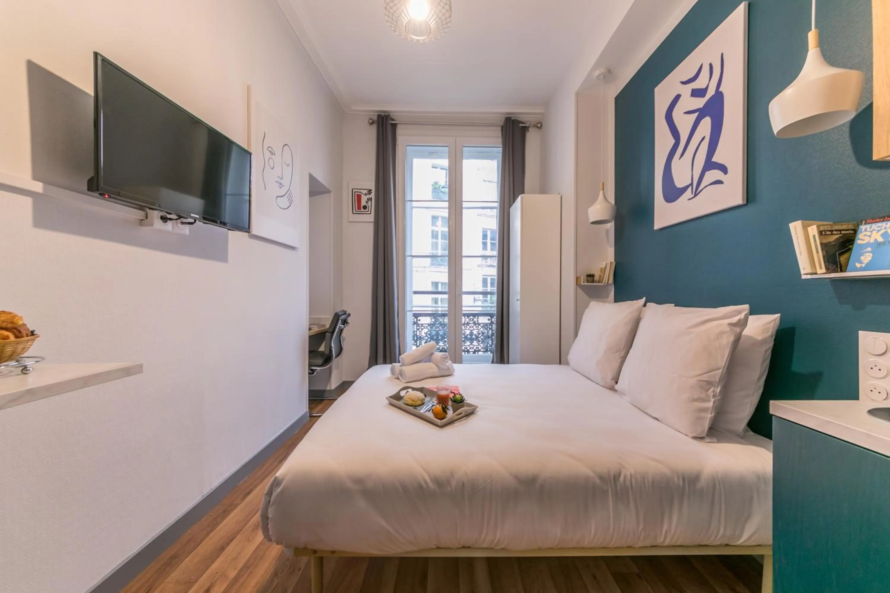 Bedroom, Bed in WS Louvre - Richelieu