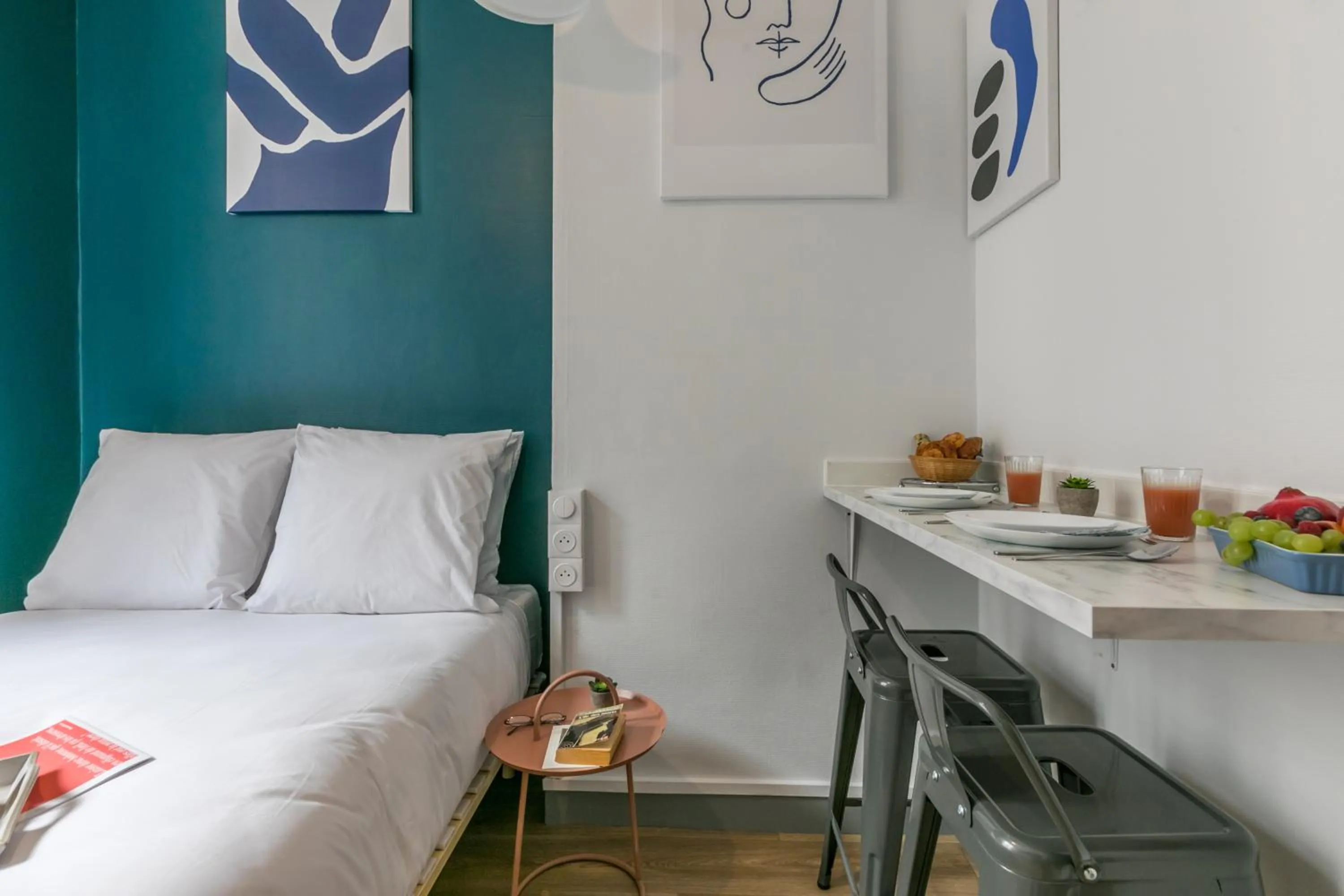 Dining area, Bed in WS Louvre - Richelieu