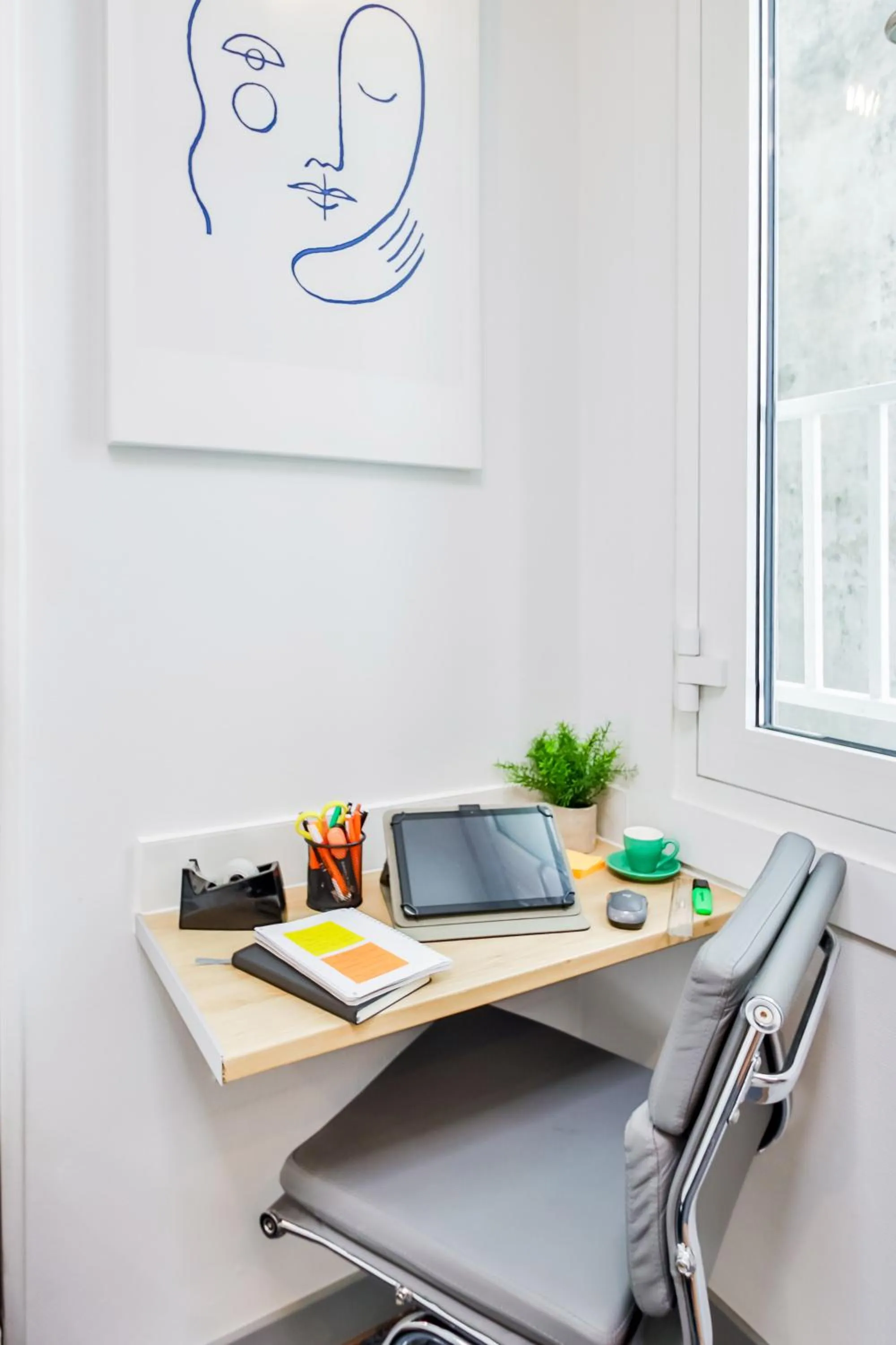 Seating area in WS Louvre - Richelieu