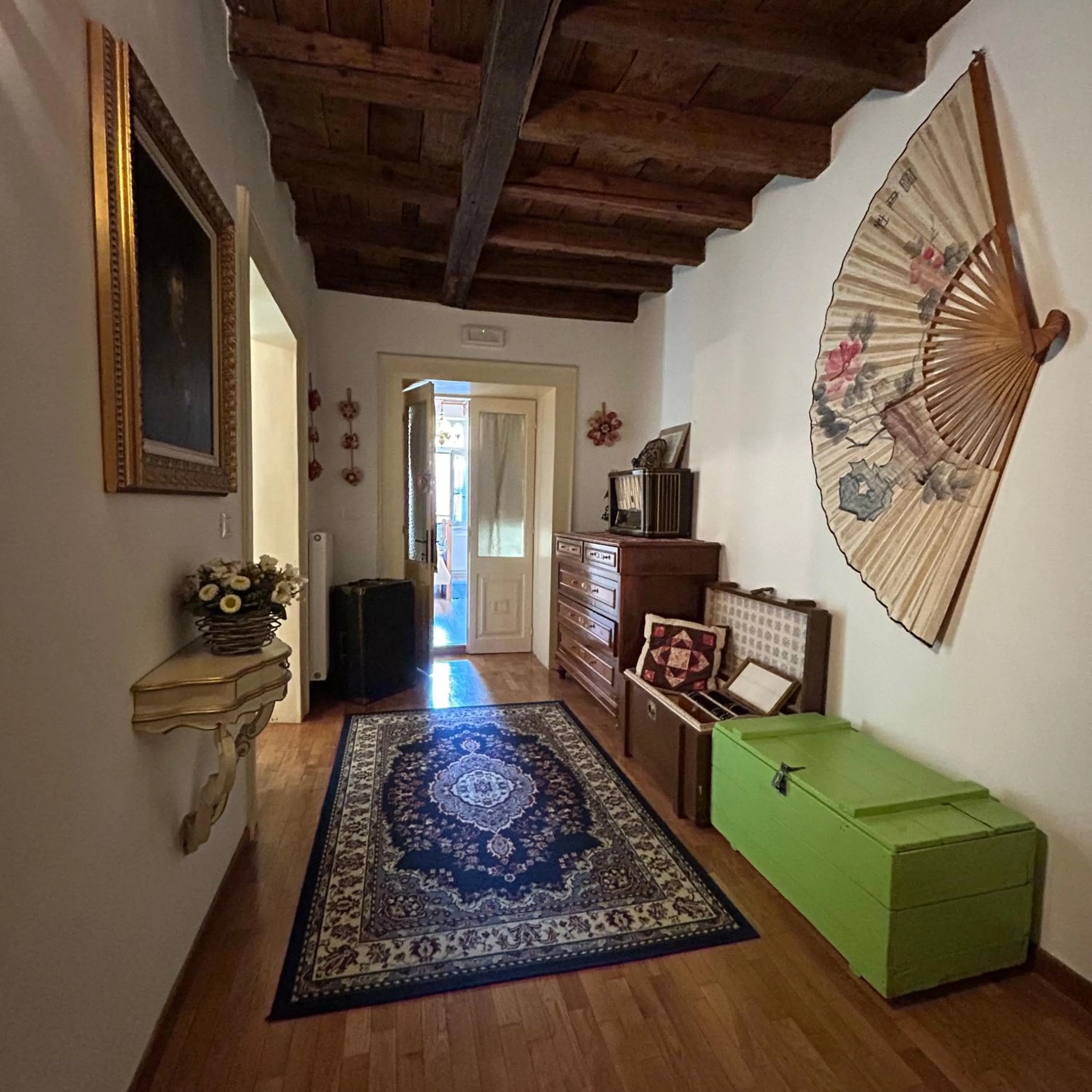Seating area in Domus Iulii