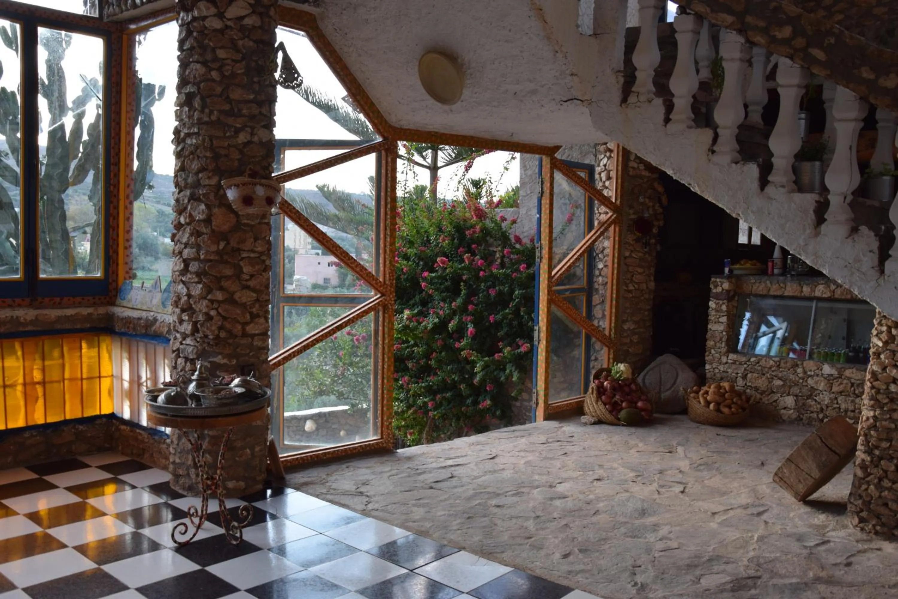 Facade/entrance in Hotel Leonor