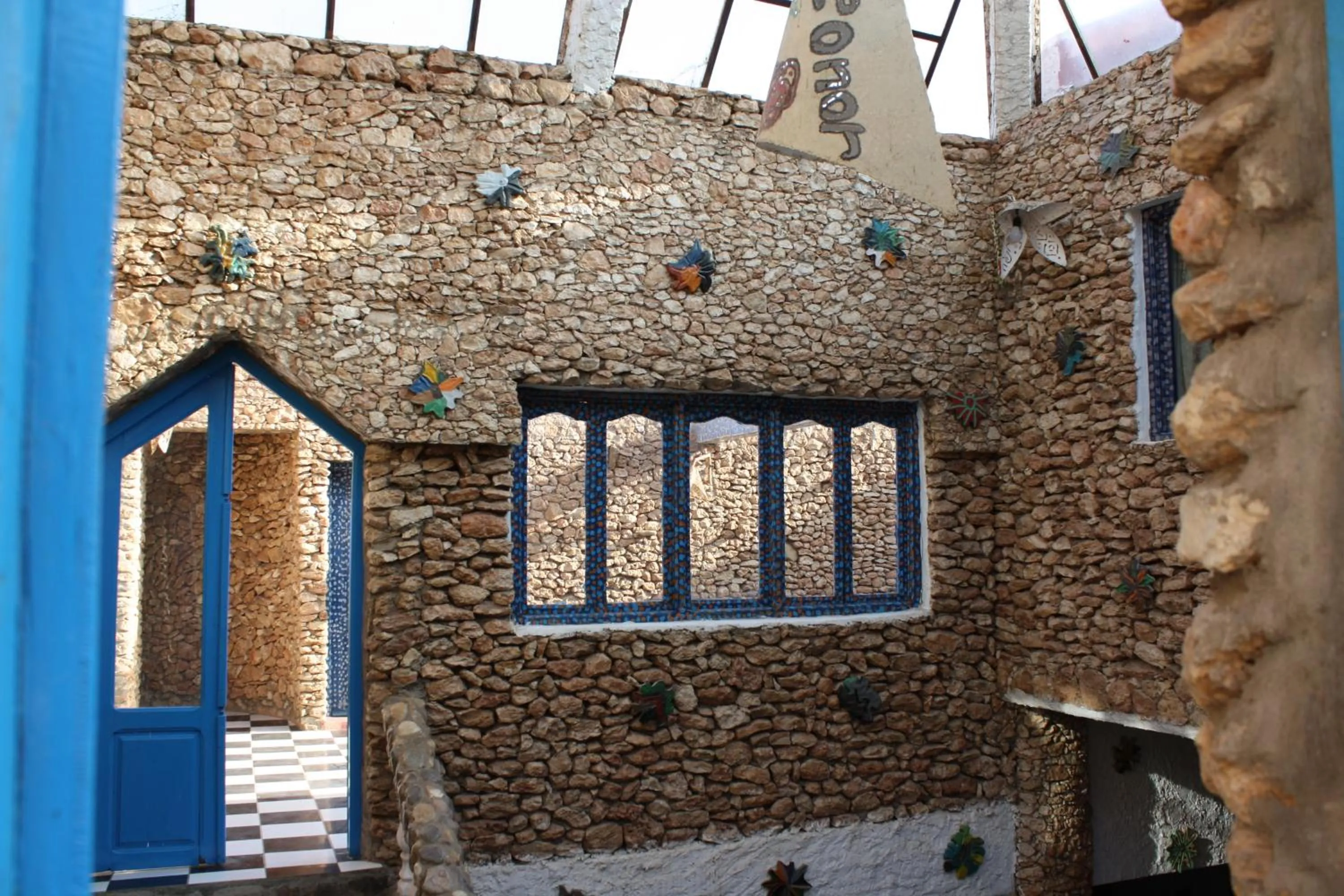 Property building in Hotel Leonor