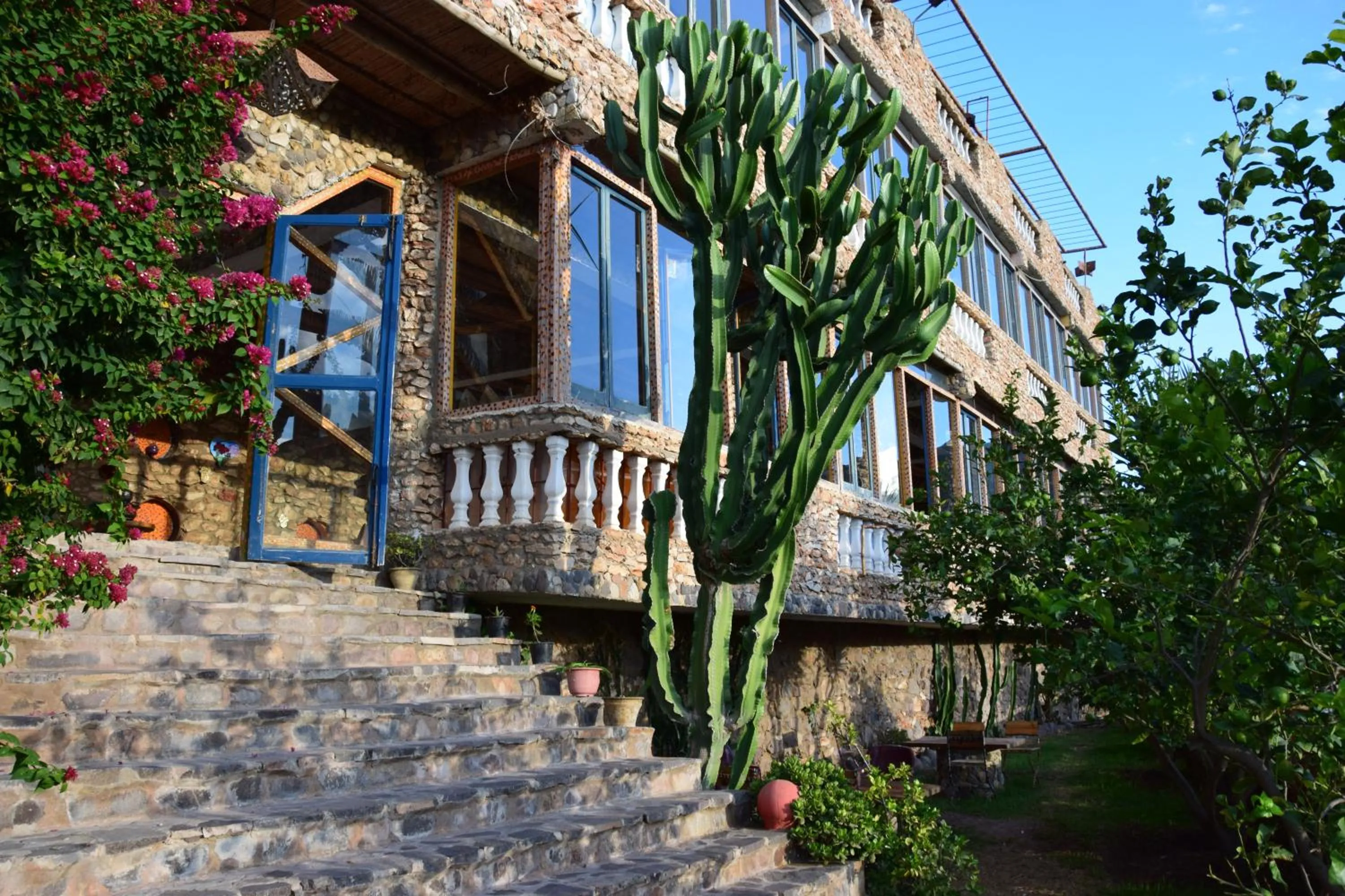 Property building in Hotel Leonor