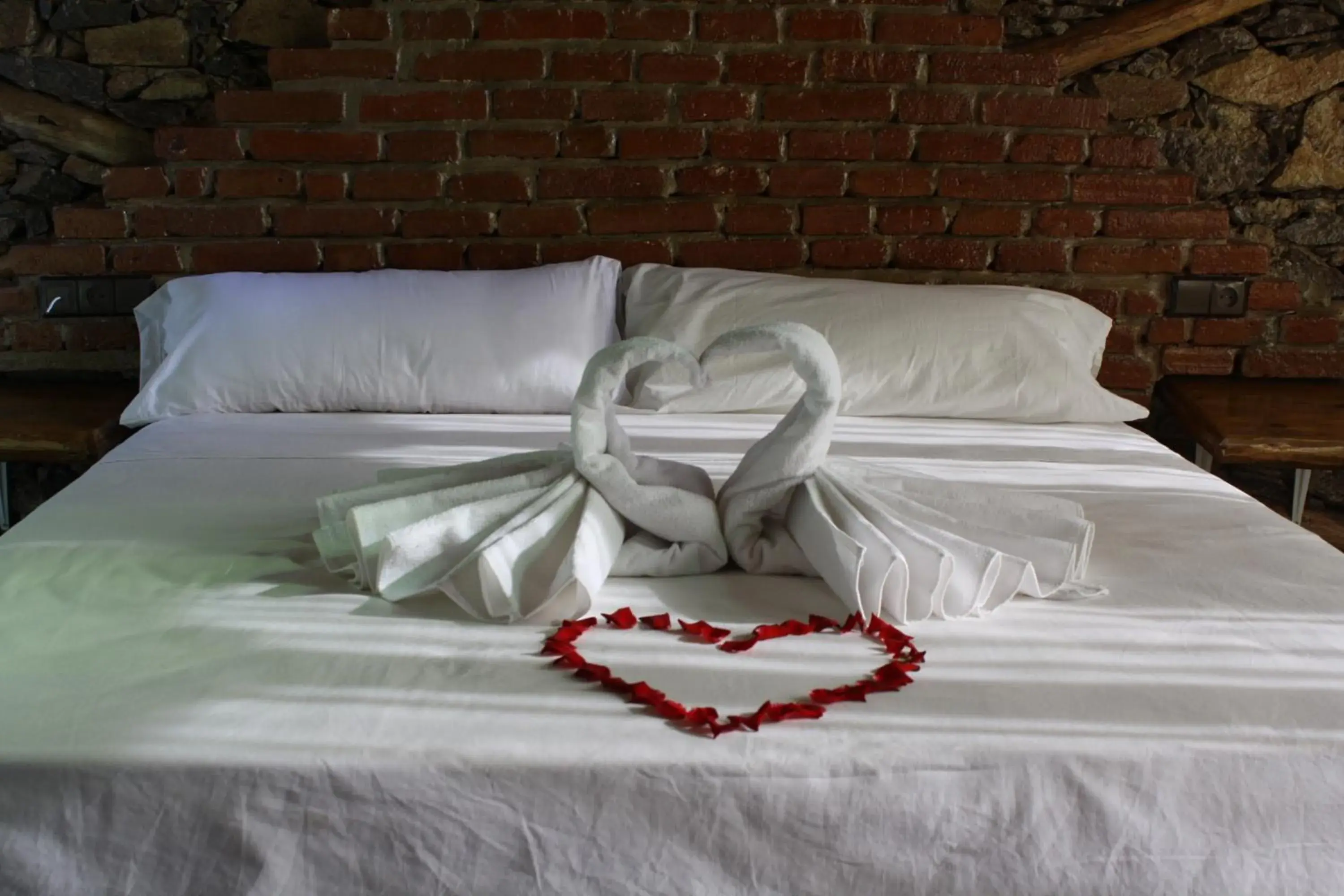 Triple Room with Balcony in Hotel Leonor Triple Room with Balcony in Hotel Leonor