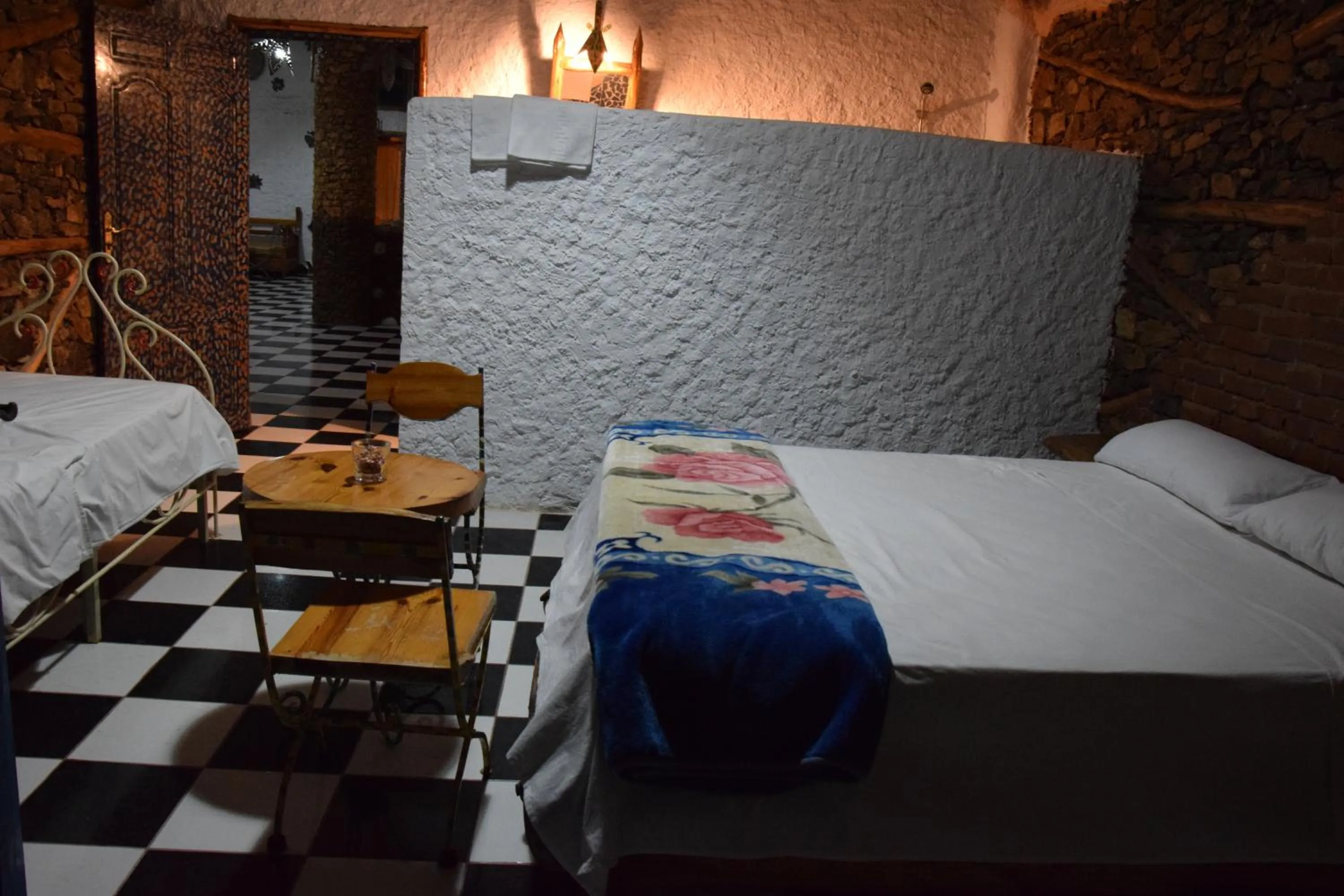 Bedroom, Bed in Hotel Leonor