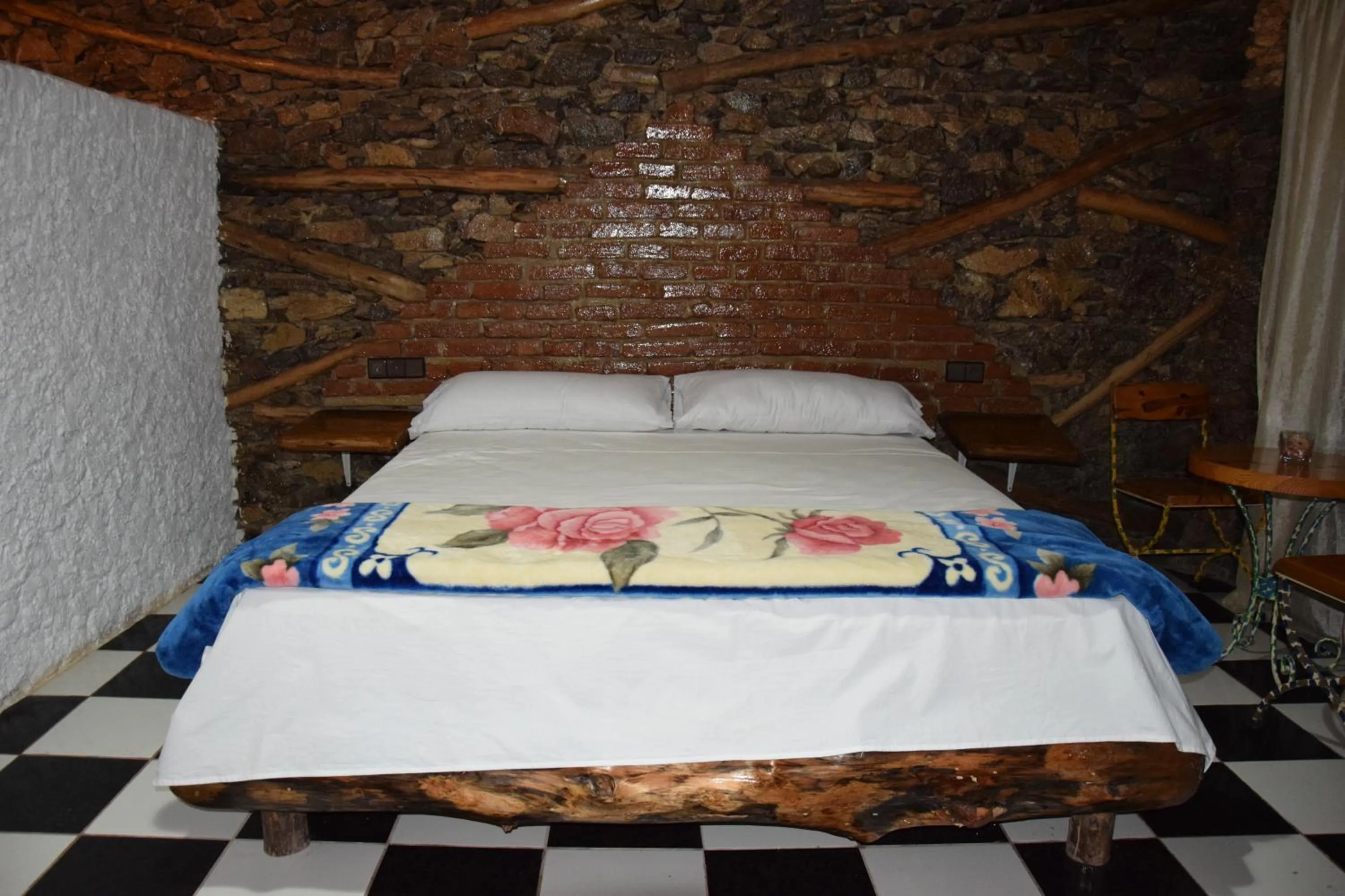 Bed in Hotel Leonor