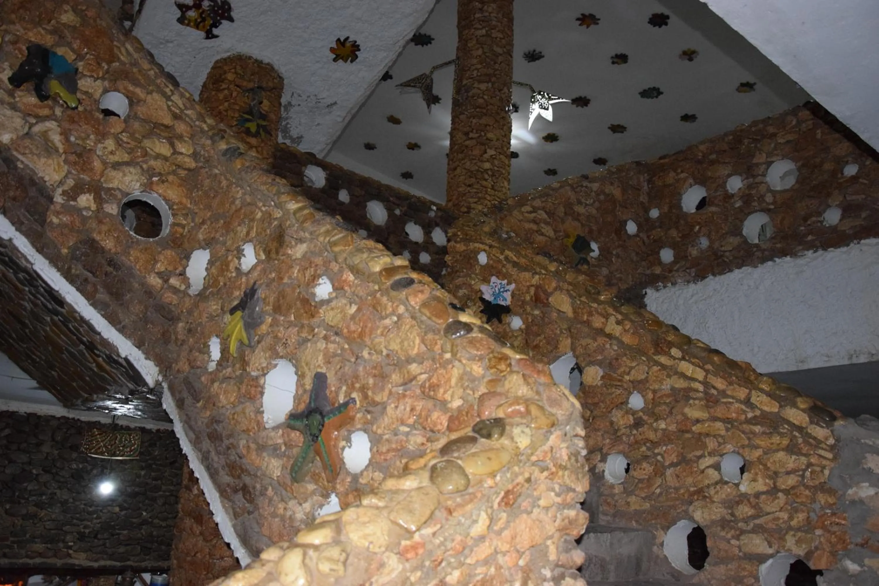 Inner courtyard view in Hotel Leonor