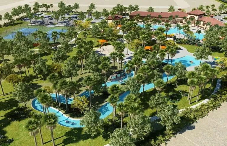 Gorgeous 5 Bd Single Family with Pool 5528