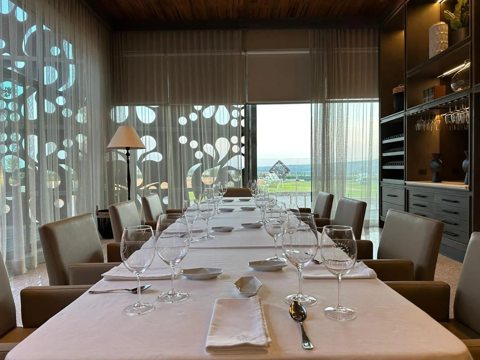 Restaurant/places to eat in Casa Raíces Hotel Luxury & Viñedo