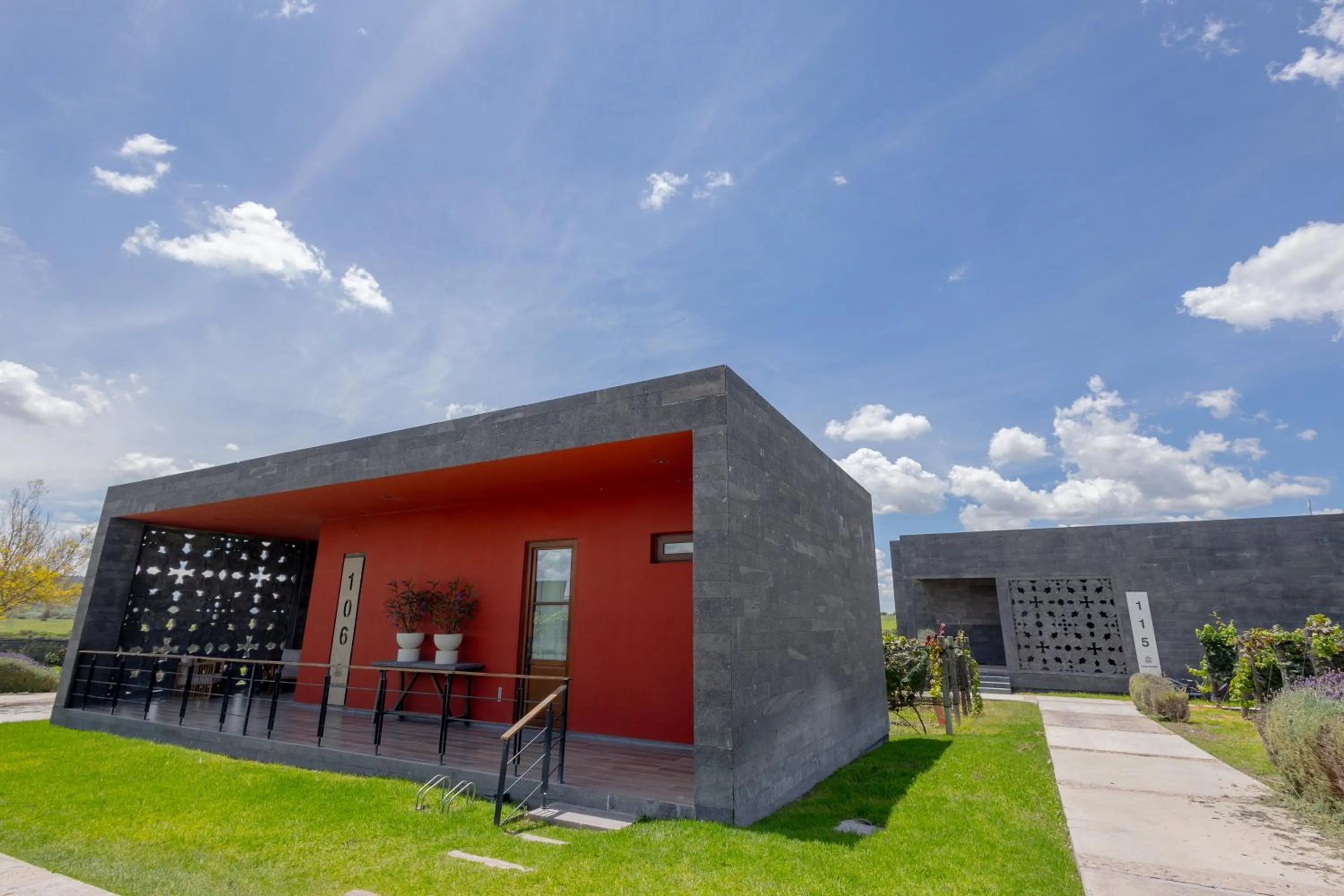 Casa Raíces Hotel Luxury & Viñedo