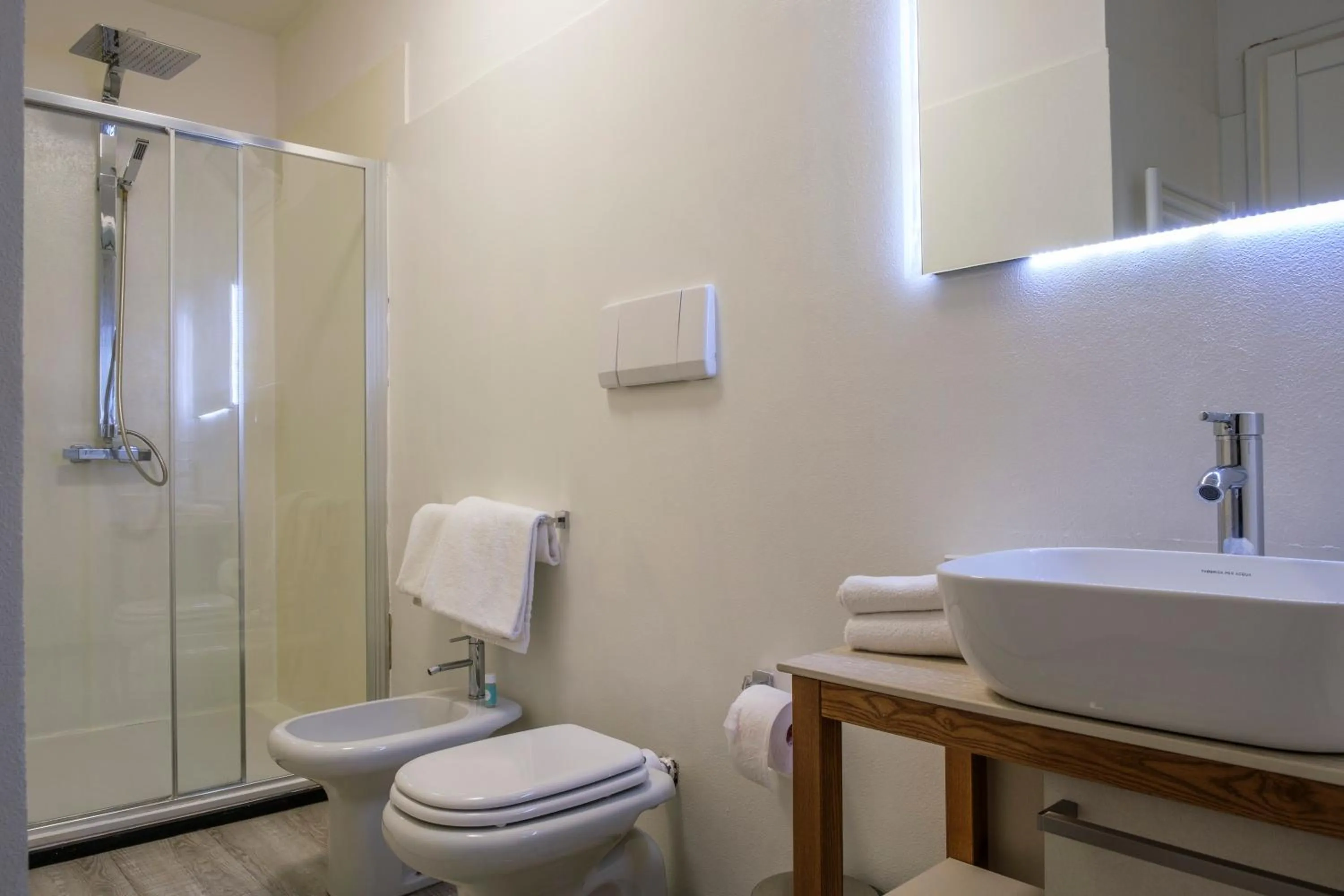 Shower in Villa Giada Resort