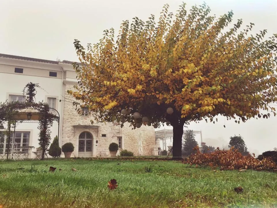 Property building in Il Maniero