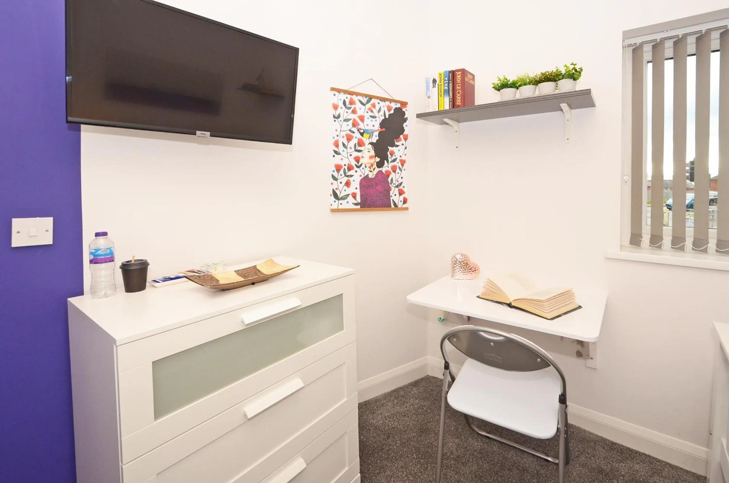 Bedroom in Townhouse PLUS @ 301 West Street Crewe