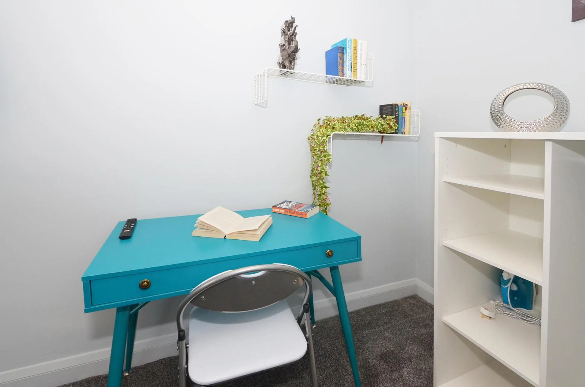 Bedroom in Townhouse PLUS @ 301 West Street Crewe