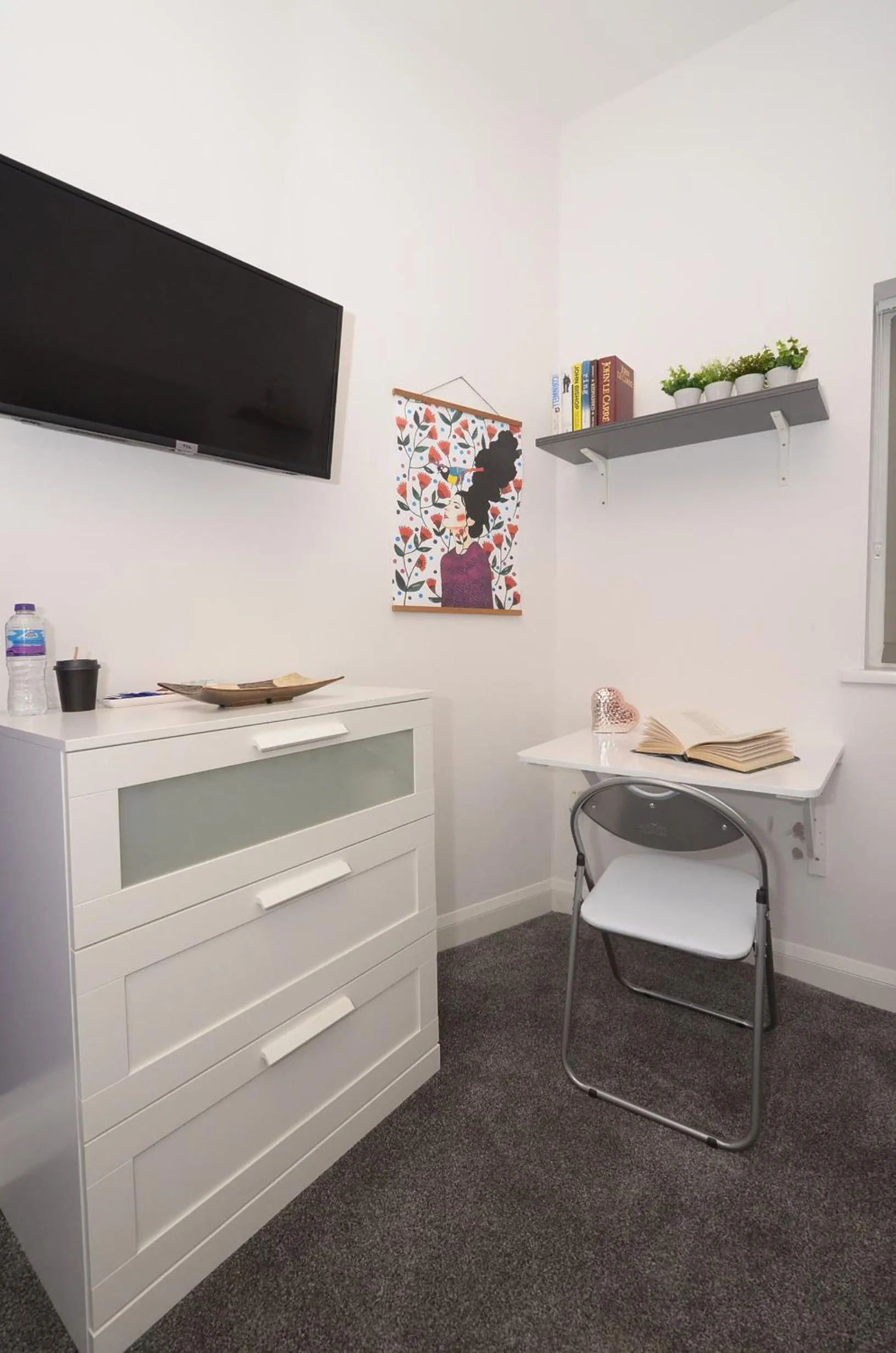 Bedroom in Townhouse PLUS @ 301 West Street Crewe