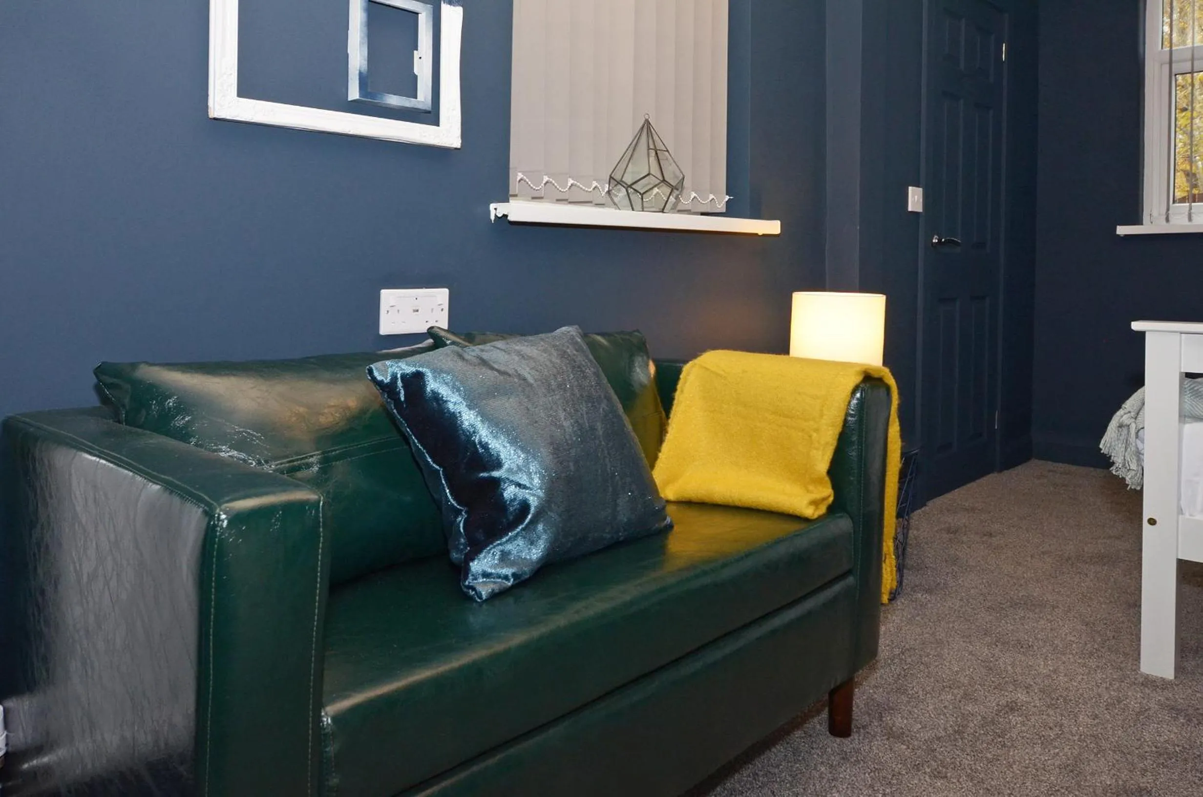 Bedroom in Townhouse PLUS @ 301 West Street Crewe