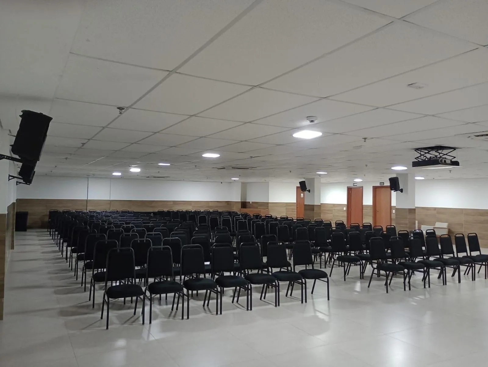 Meeting/conference room in Nobile Inn Meridional Cariacica