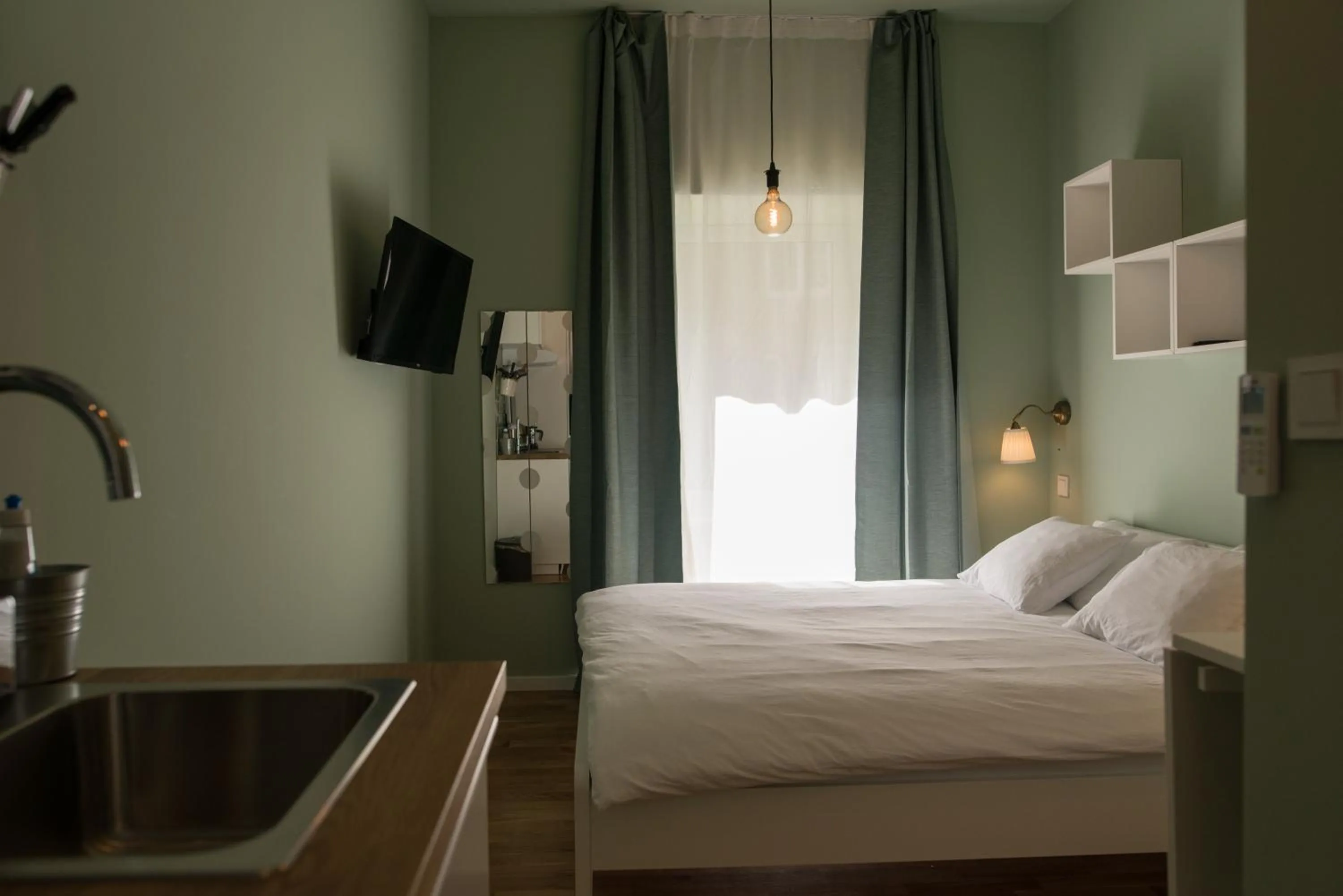 Bed in SMILE&LOVE REPUBLIC ZAGREB CENTER