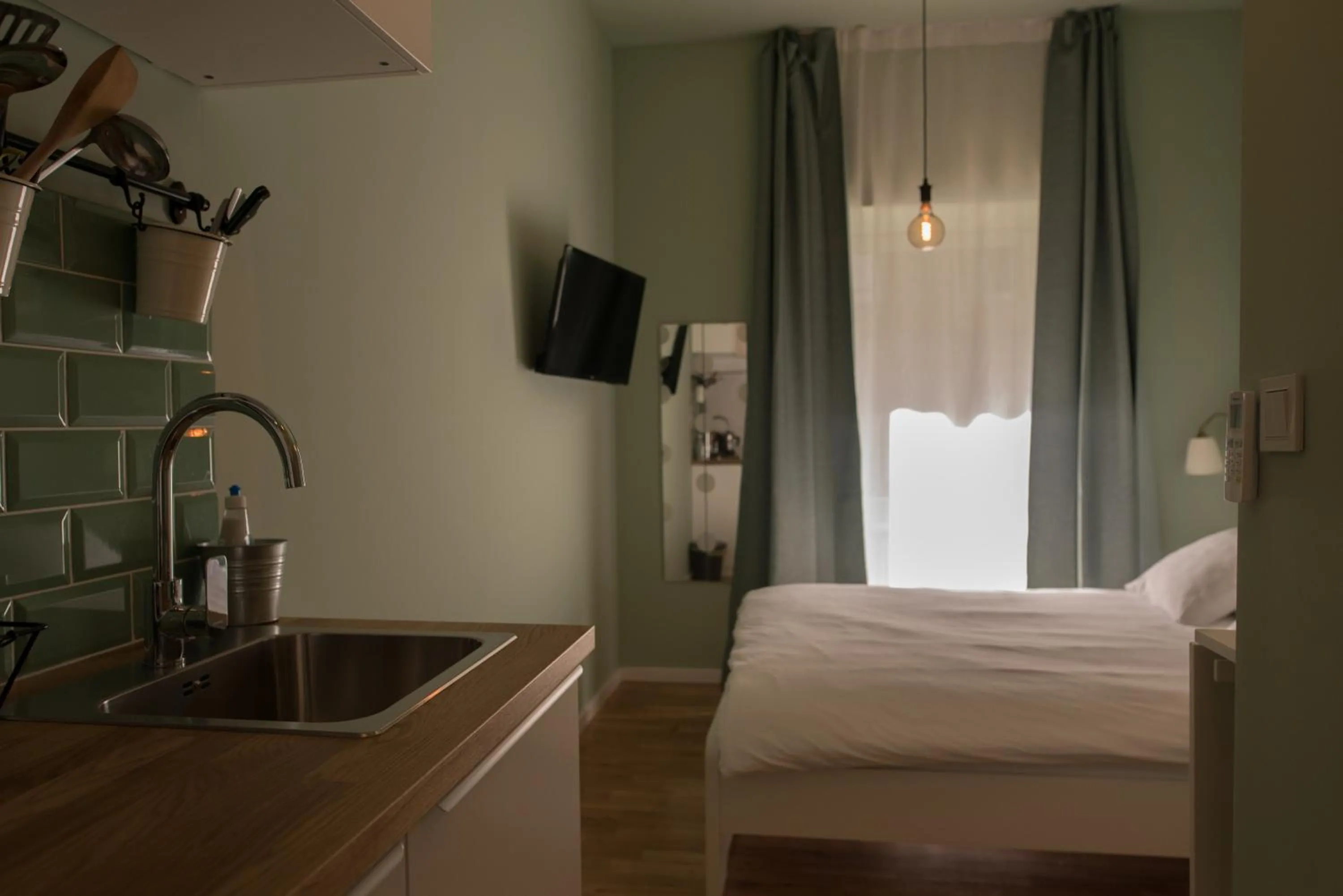 Bed in SMILE&LOVE REPUBLIC ZAGREB CENTER