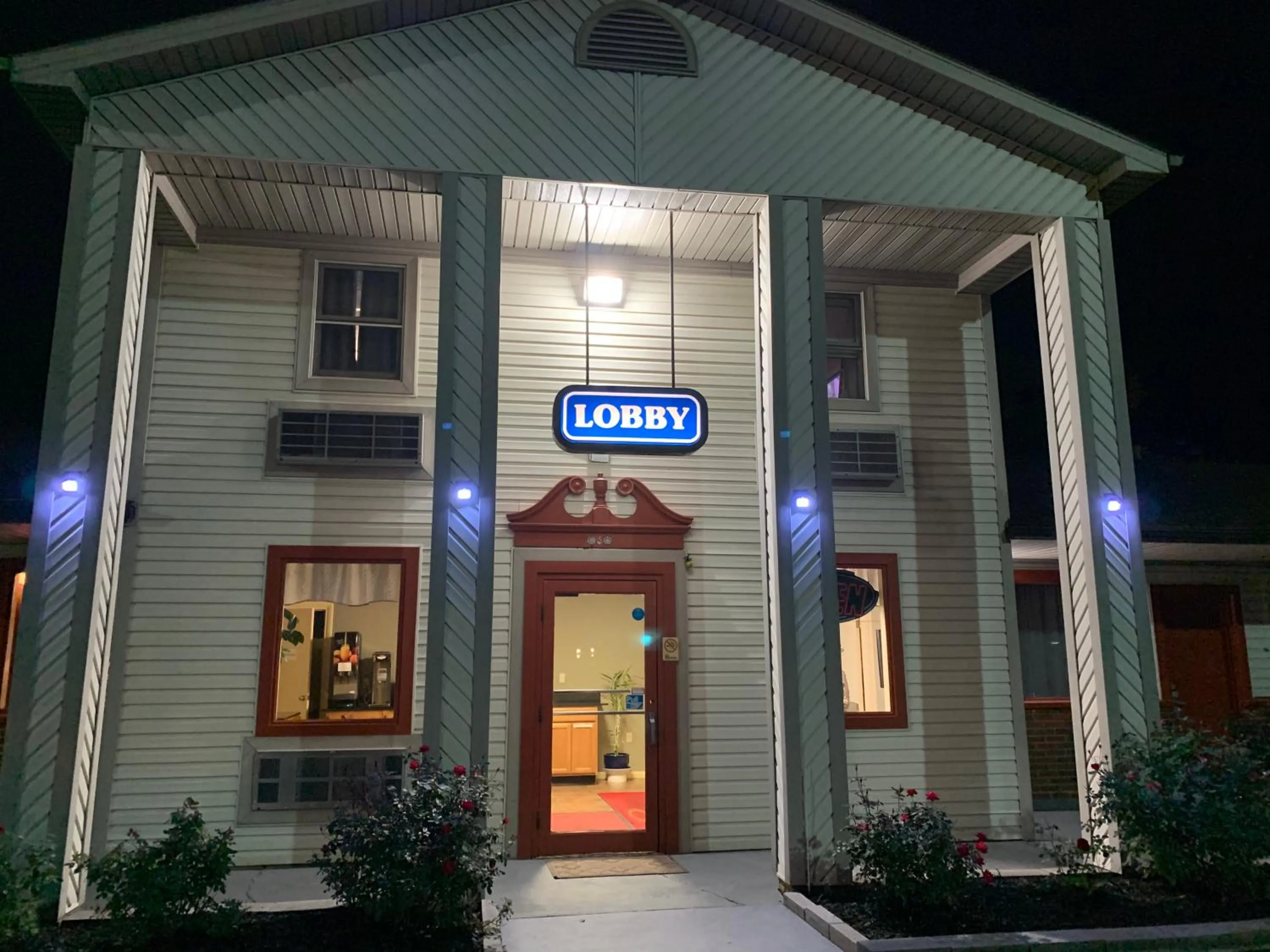 Property building in FALLS INN