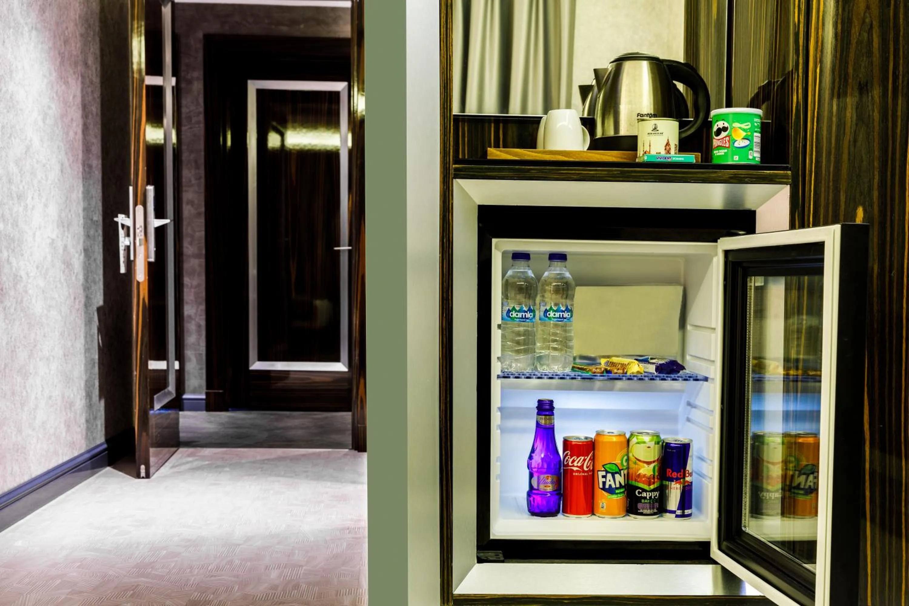 oven in Euro Design Hotel