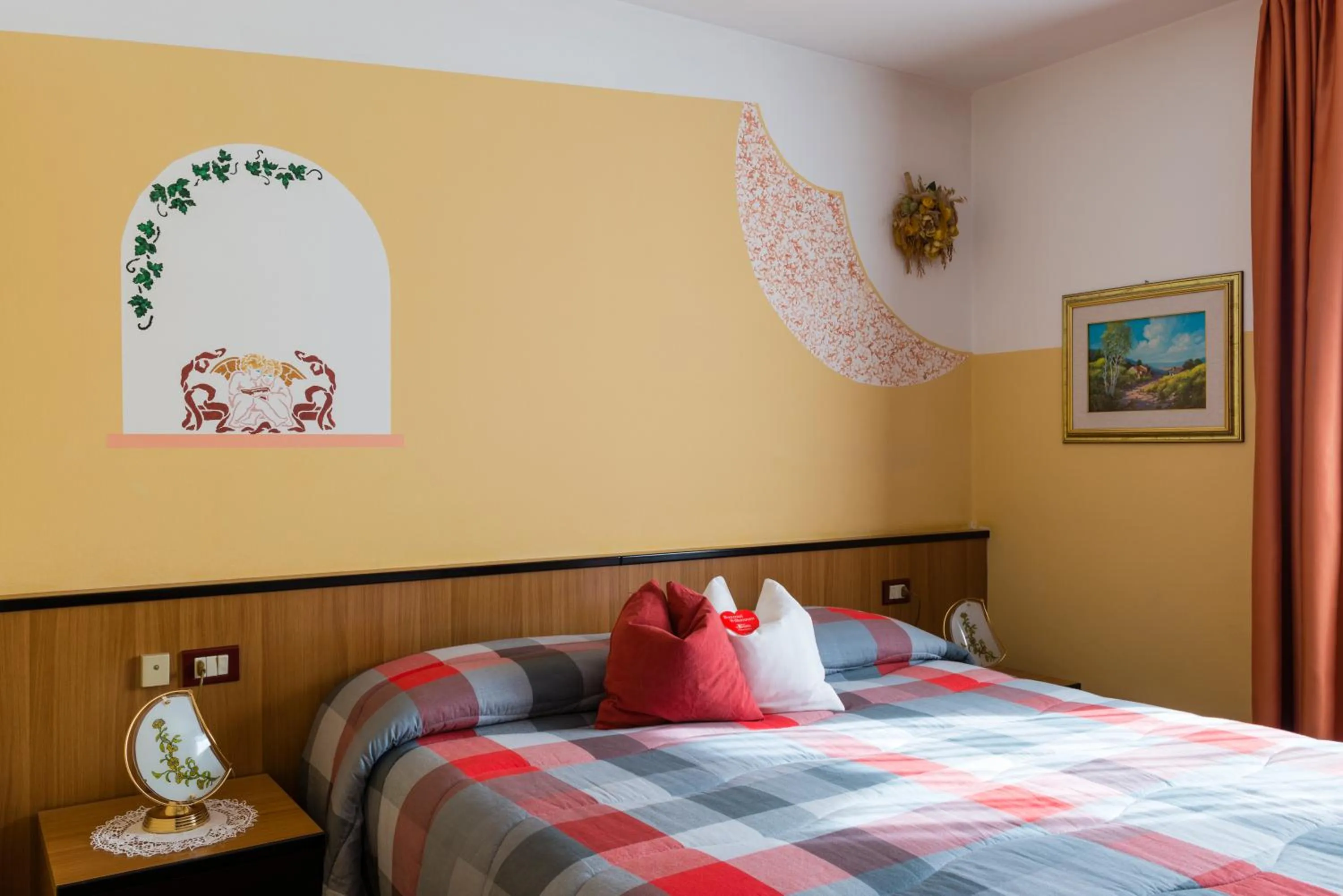 Photo of the whole room, Bed in Animae Natura Hotel